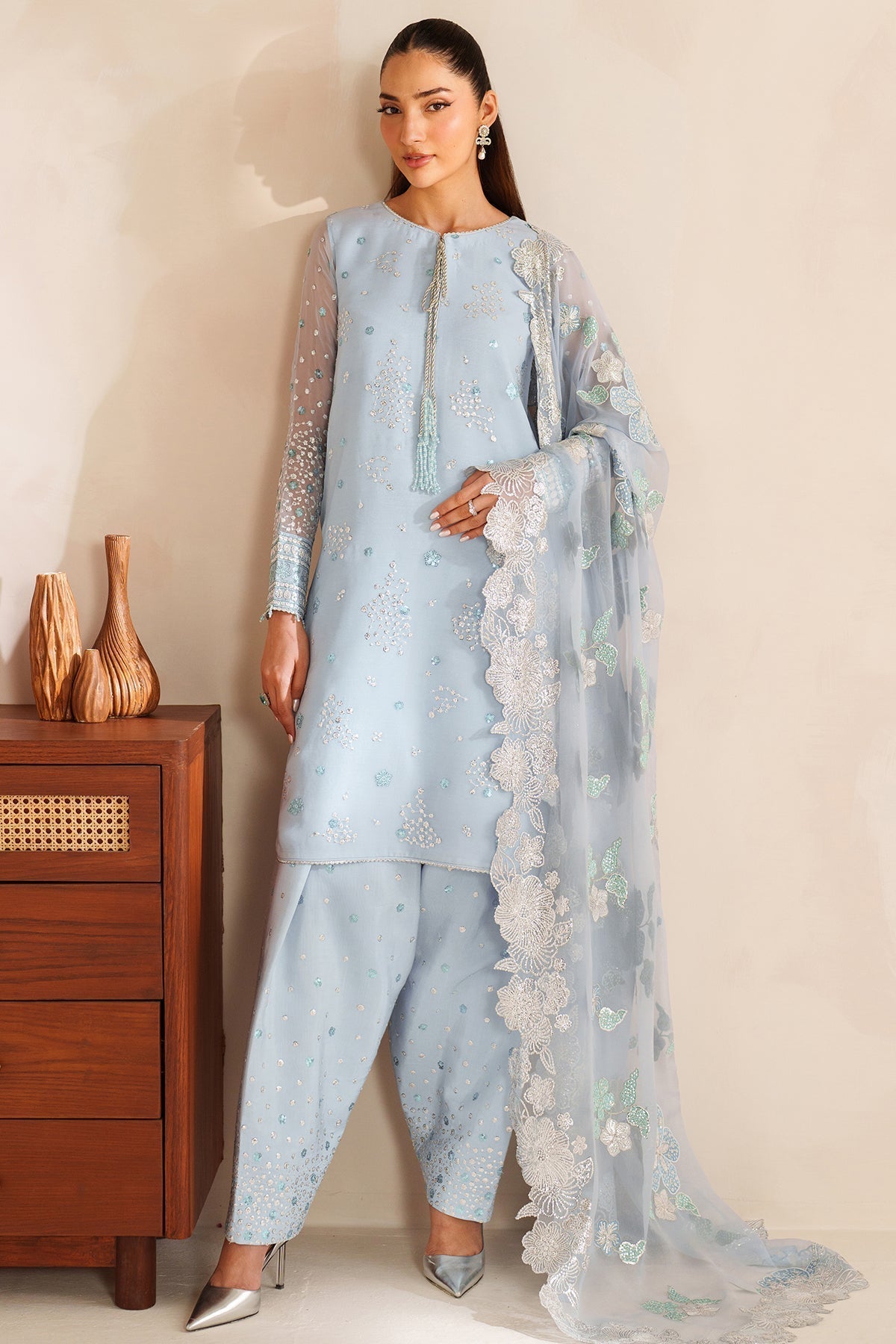 Farasha – Frosted Mist Style