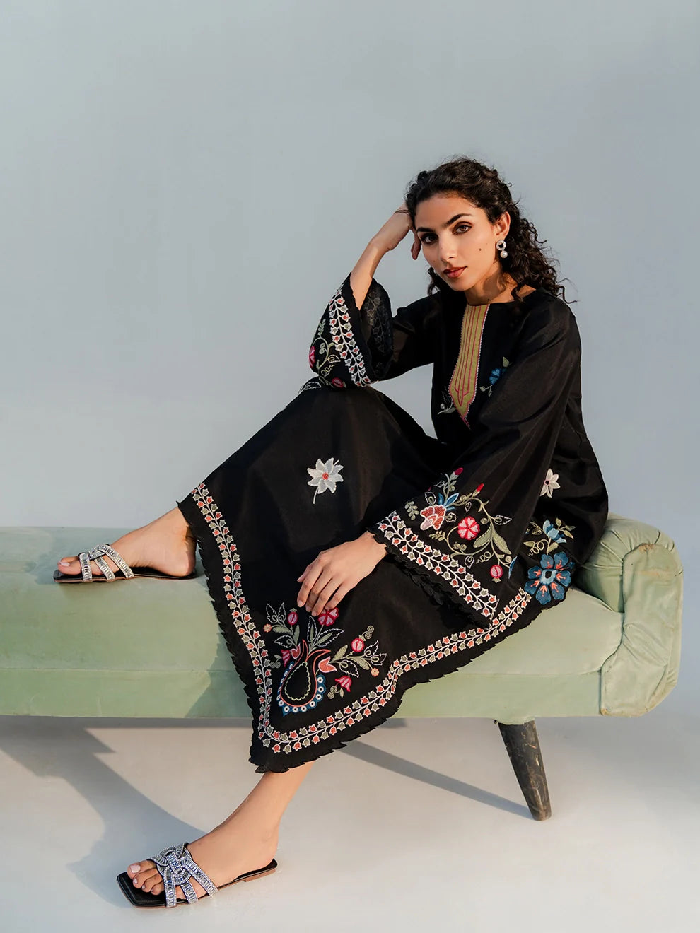 Onyx - 2Pcs Raw Silk Ensemble