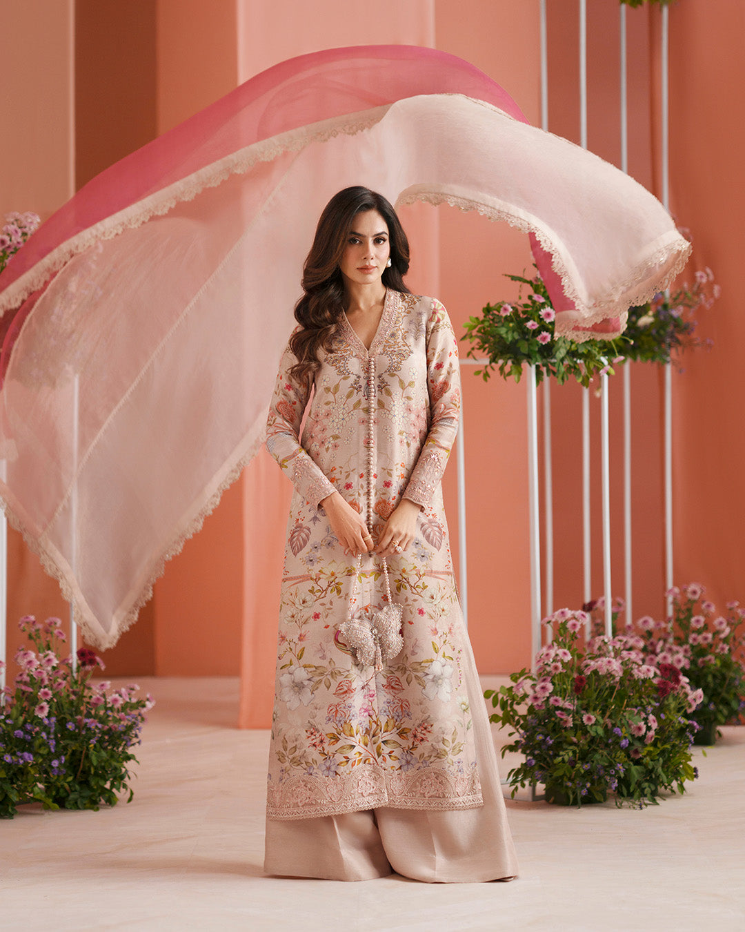 faiza-saqlain-pool-15731616