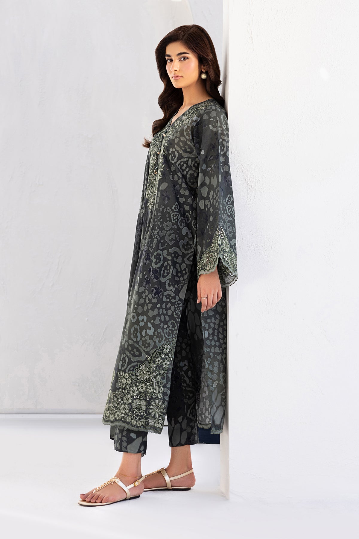 https://cdn.shopify.com/s/files/1/2277/5269/files/71_b8b7d049-a60e-4491-af7c-e026c8875fe7.jpg?v=1777874625