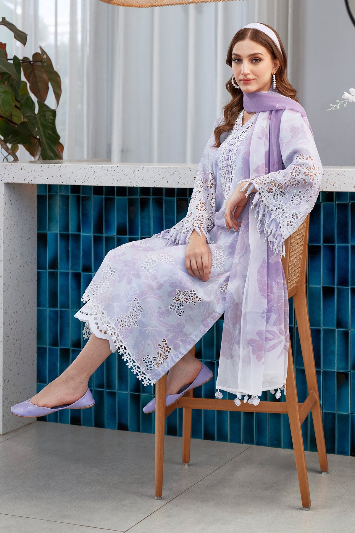 EMBROIDERED PRINTED LAWN UF-4073