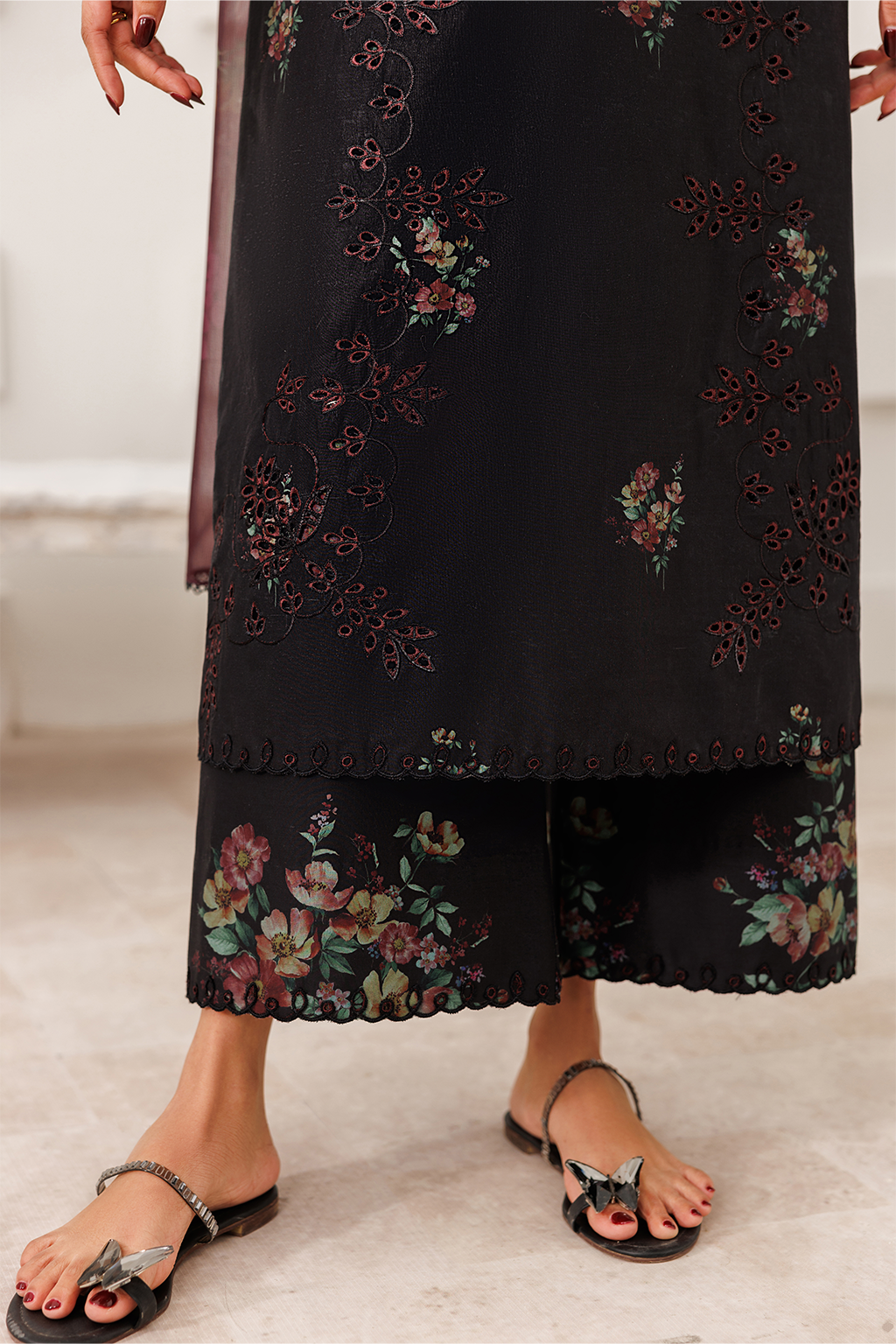 UE-637 Printed Lawn