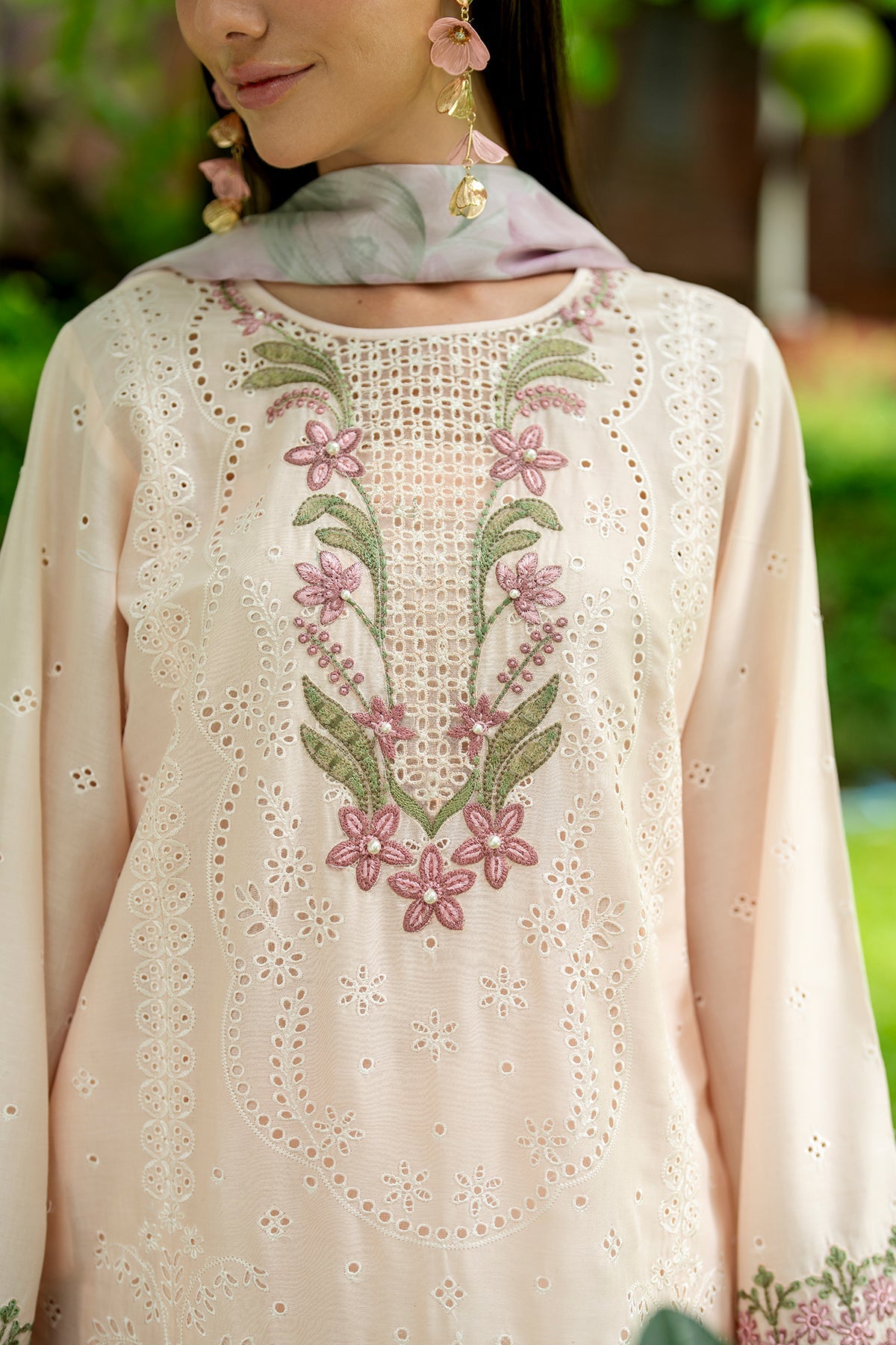EMBROIDERED LAWN SF-4272