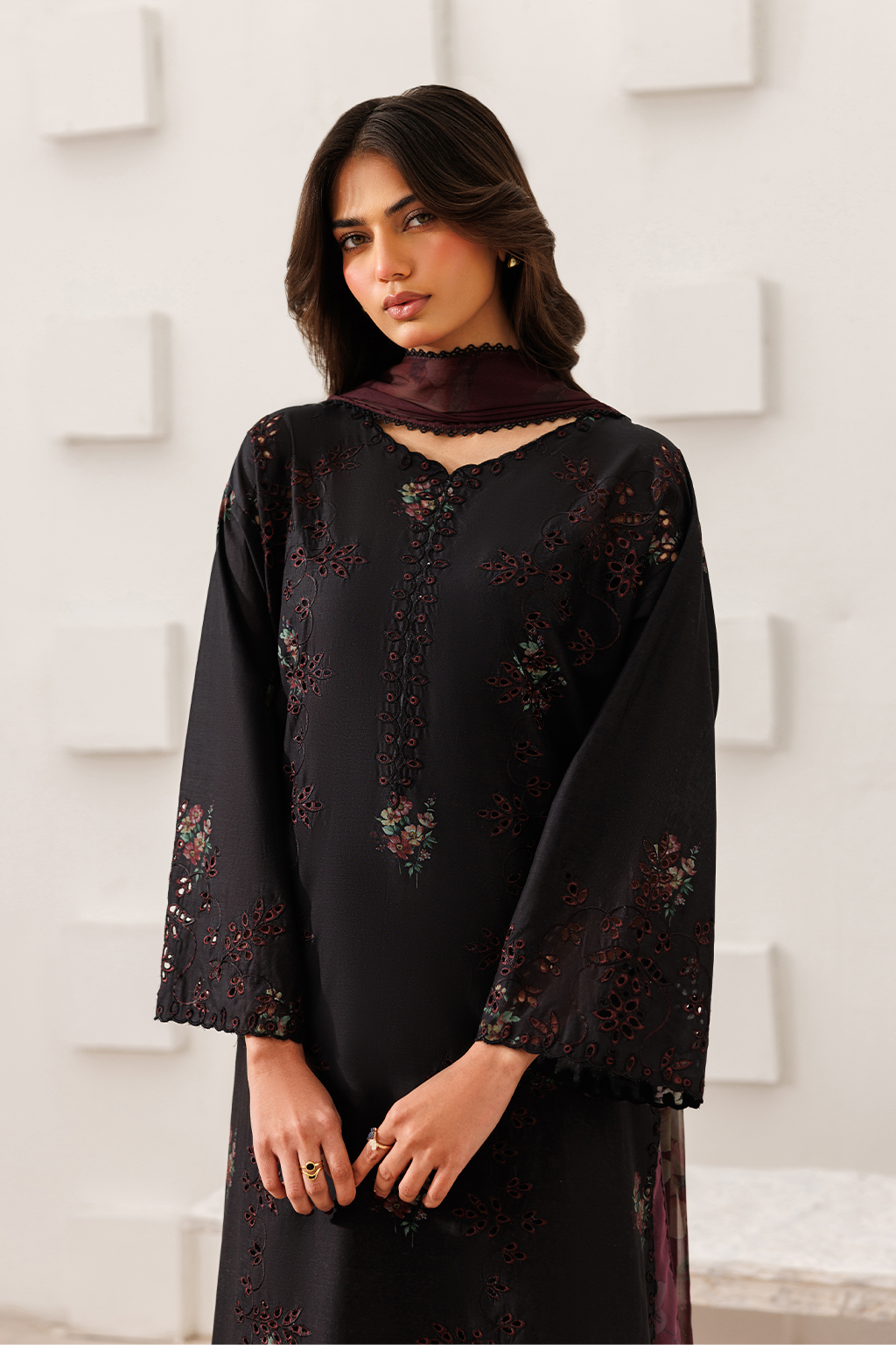 UE-637 Printed Lawn