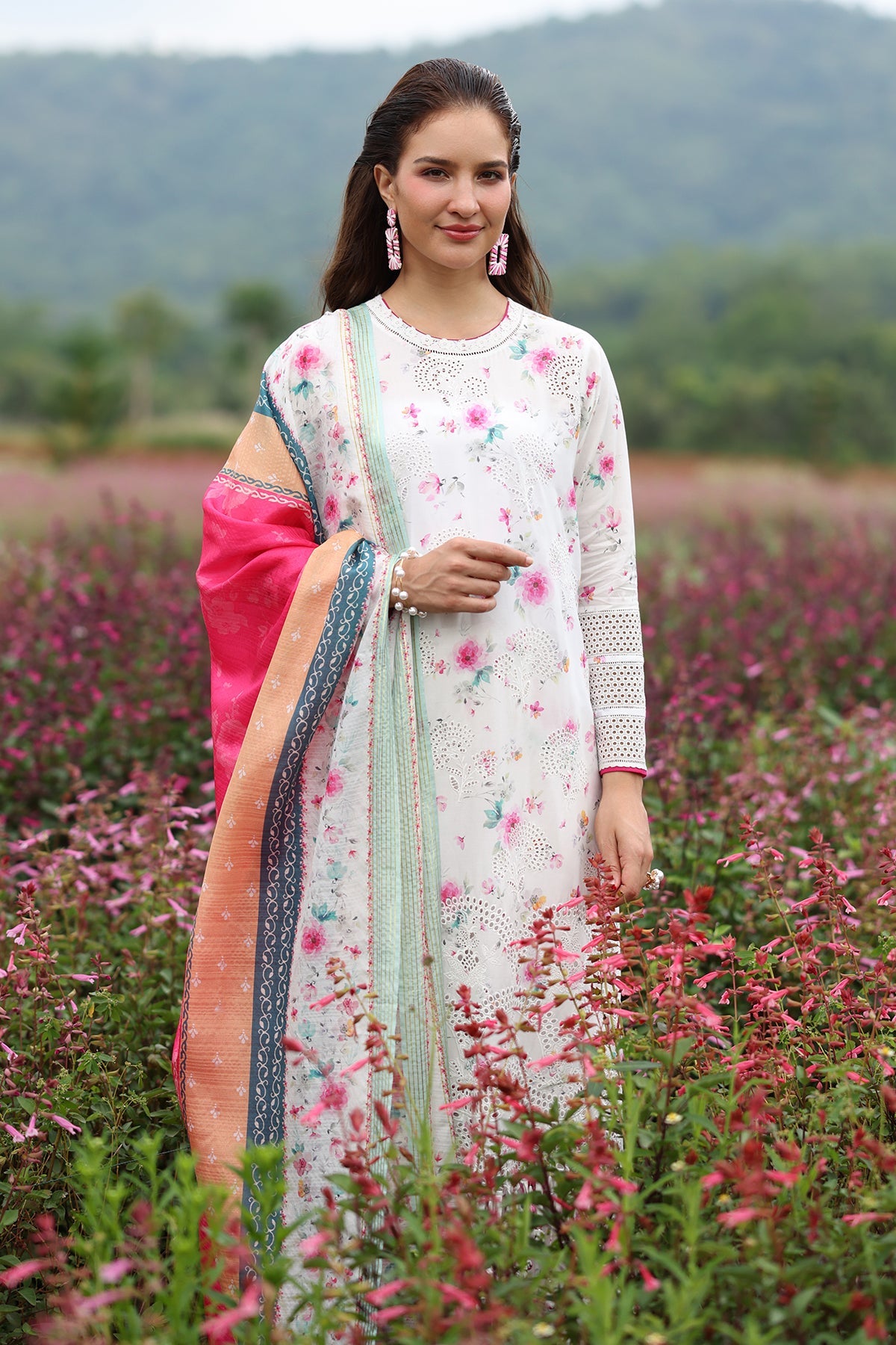 EMBROIDERED LAWN UF-4237