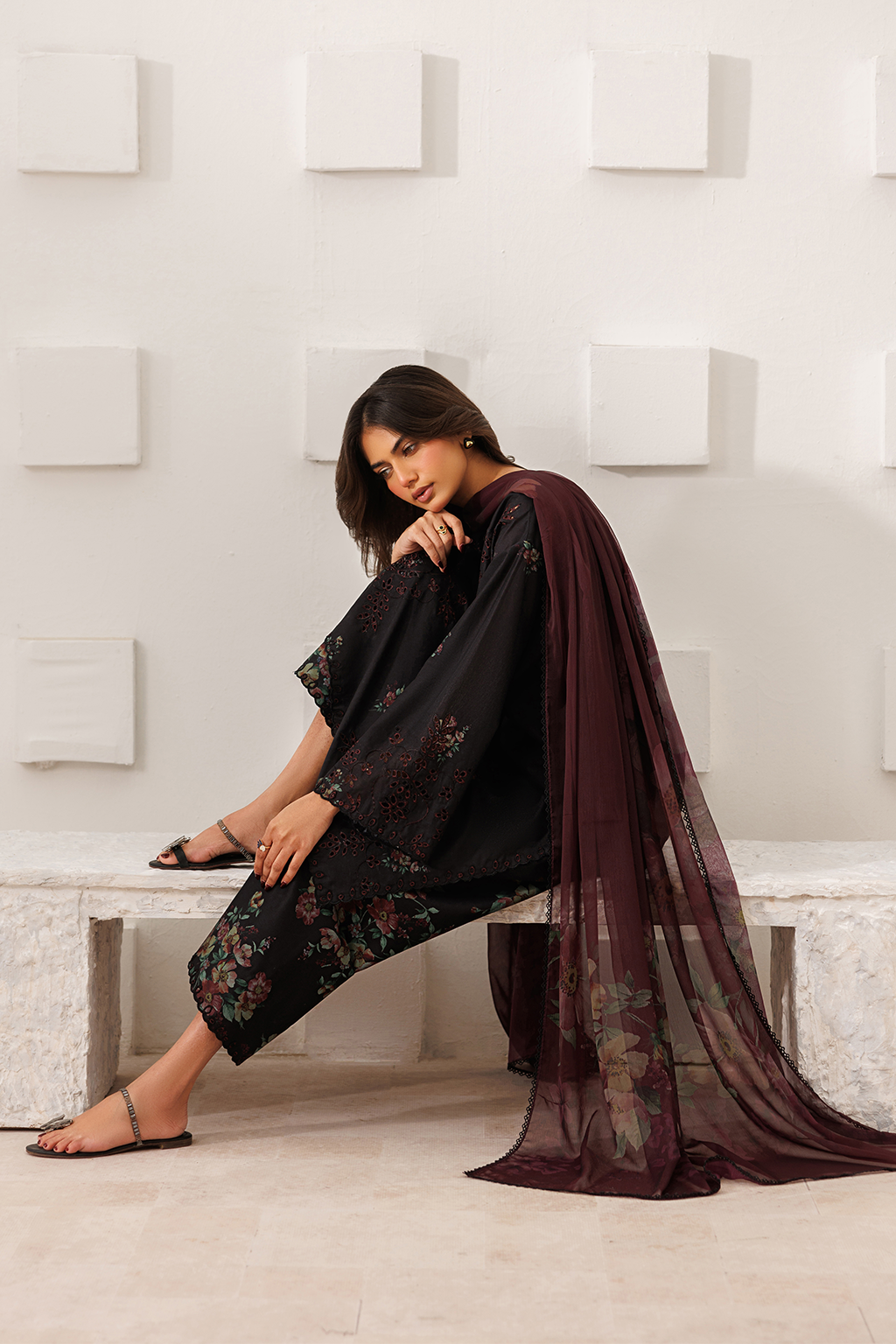 UE-637 Printed Lawn