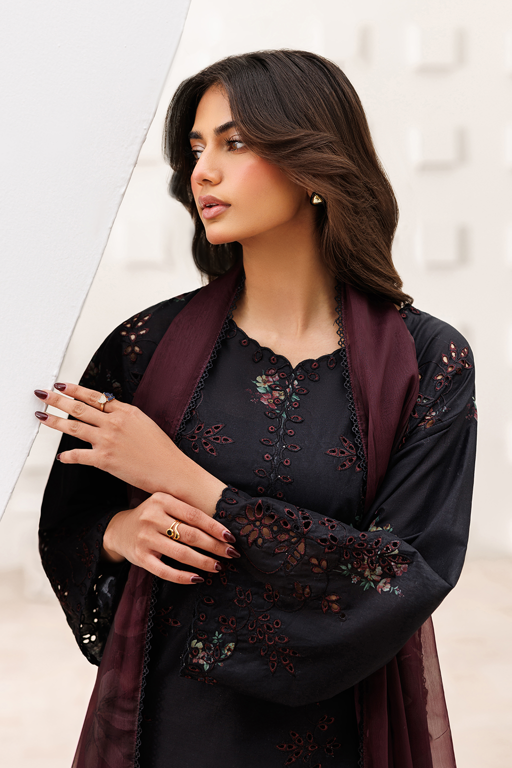 UE-637 Printed Lawn