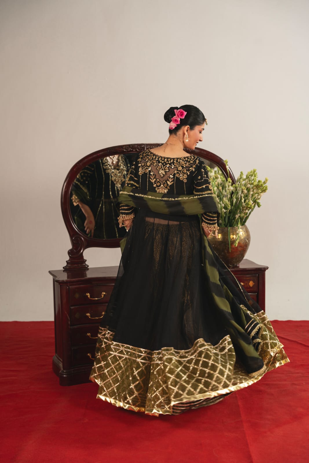 Black Hania Kalidaar