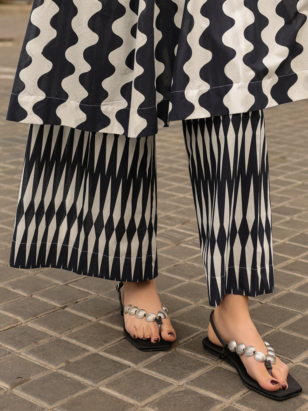 Black White Lawn Casual Trousers - AL-T-794