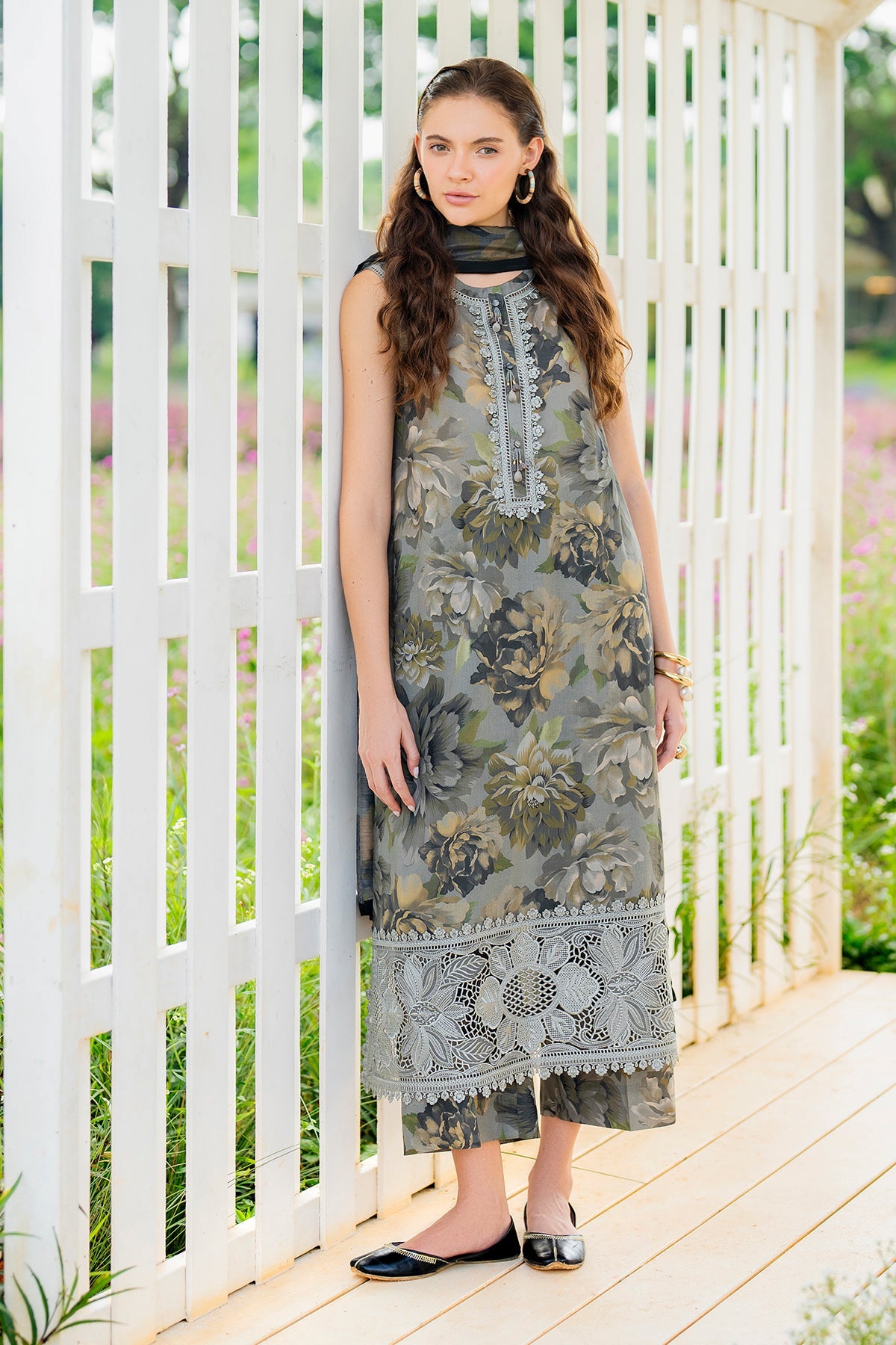 EMBROIDERED LAWN SF-4218