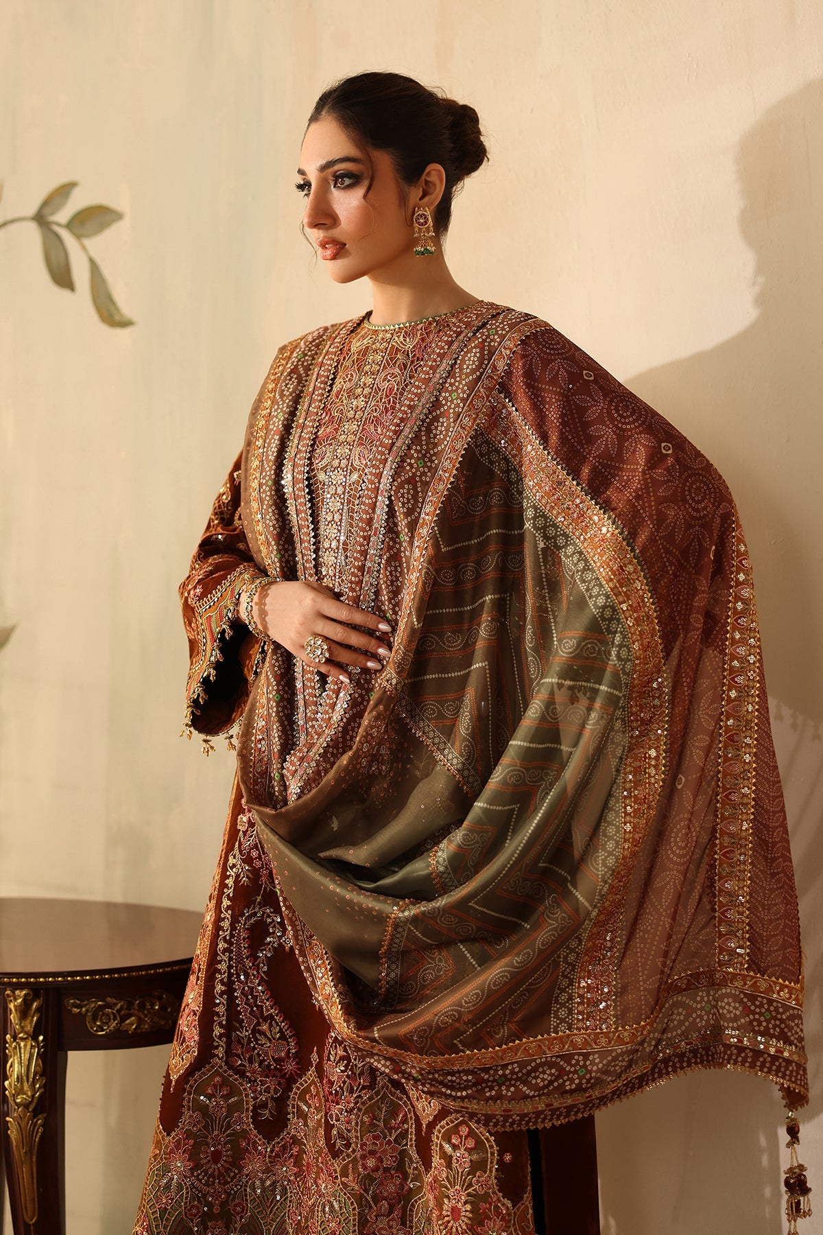 EMBROIDERED VELVET SF-4317