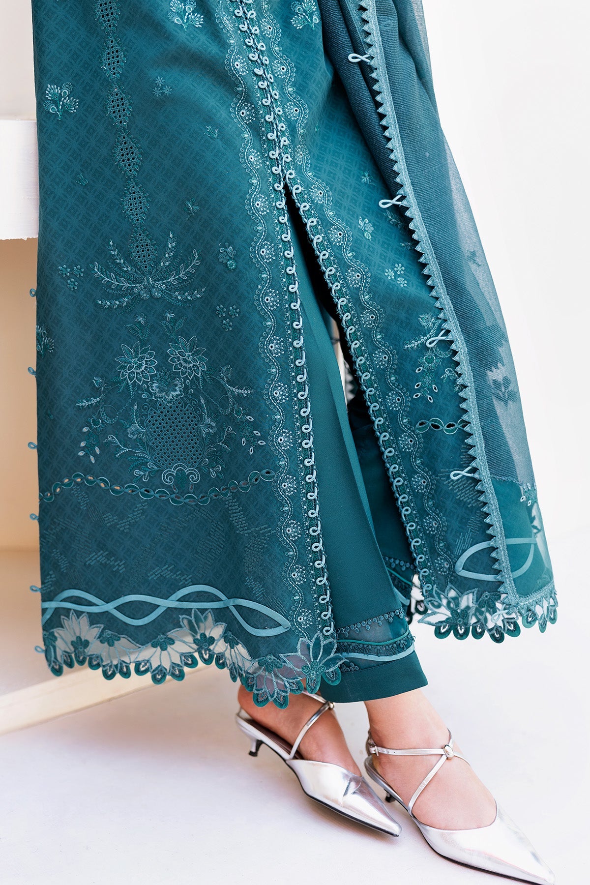 https://cdn.shopify.com/s/files/1/2044/1461/files/7I0A1455_2b2f7dd1-d4c9-43c7-a5bc-06f9d69849b9.jpg?v=1772612478