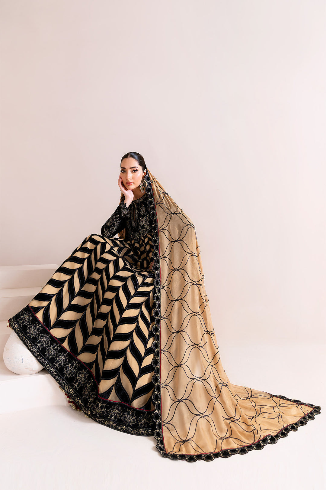 Alizeh – Noor Jahan Style