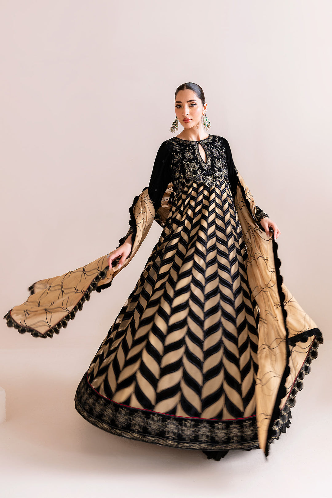 Alizeh – Noor Jahan Style