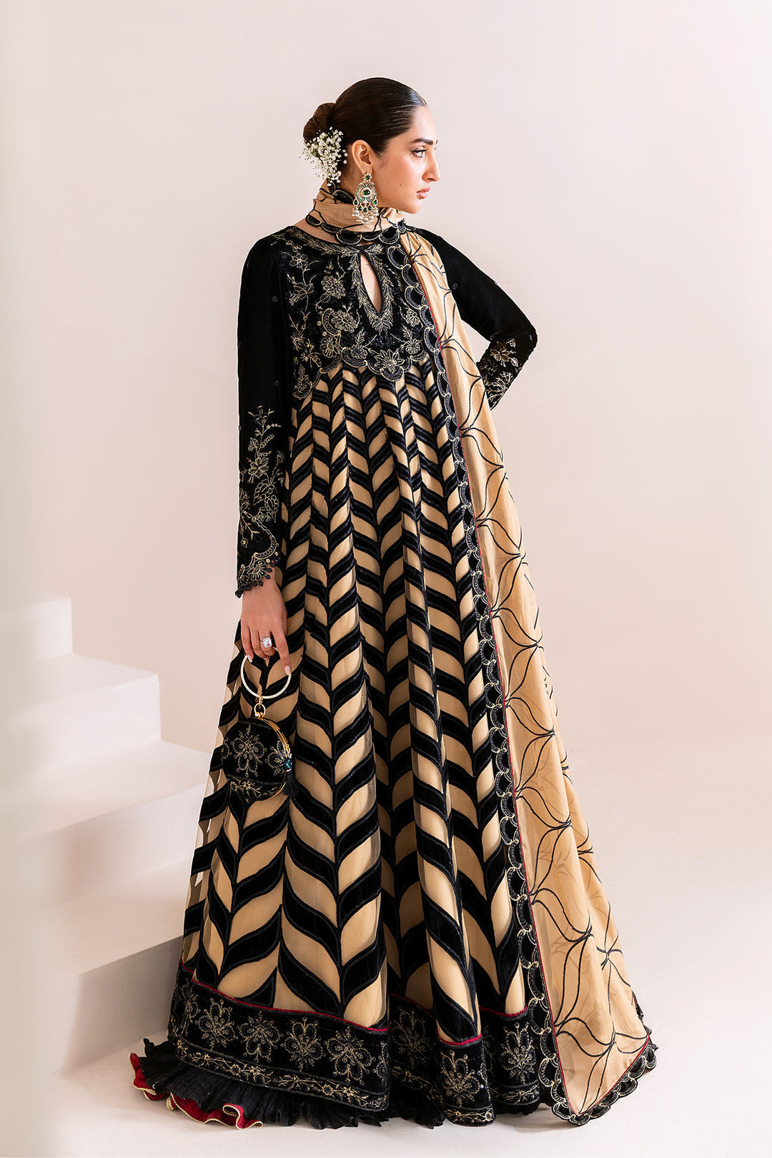 Alizeh – Noor Jahan Style