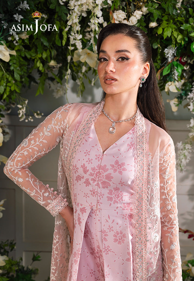 https://cdn.shopify.com/s/files/1/0690/7320/7593/files/7I0A6401.jpg?v=1759397695