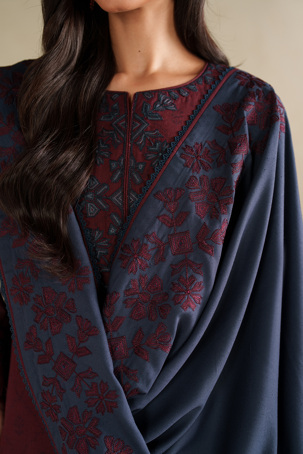 UE-592 Printed Khaddar