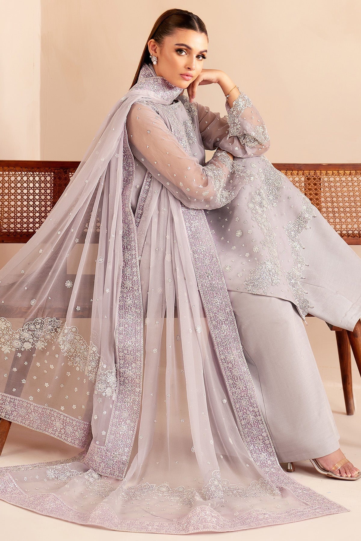 Farasha – Vivid Style