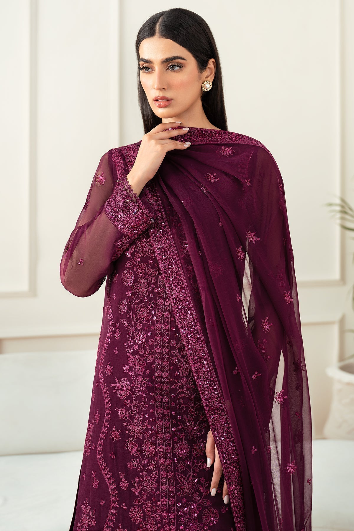 Farasha – Regal Violet Style