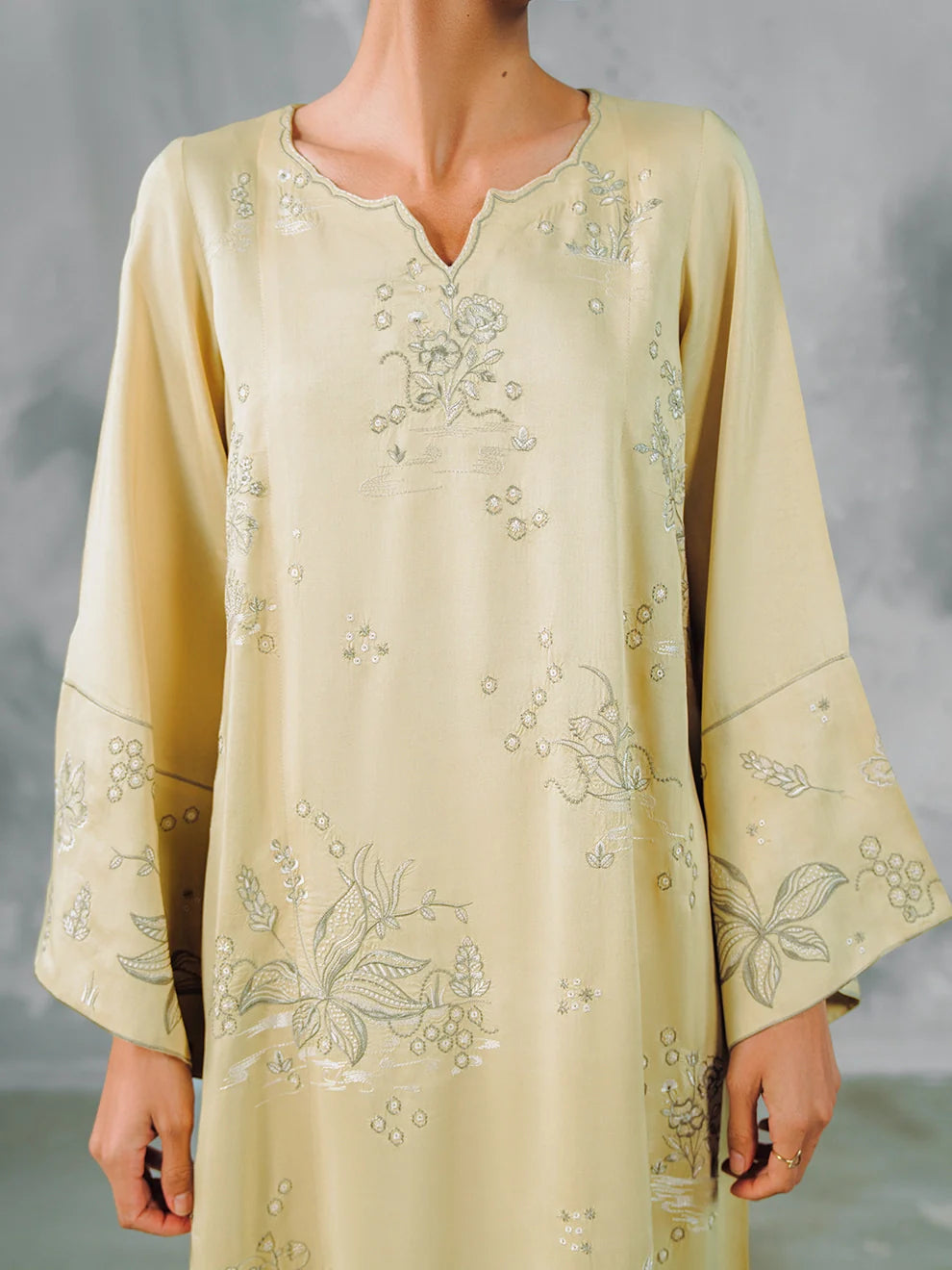 Biscotti Bliss - 3Pcs Khaddi Silk Ensemble