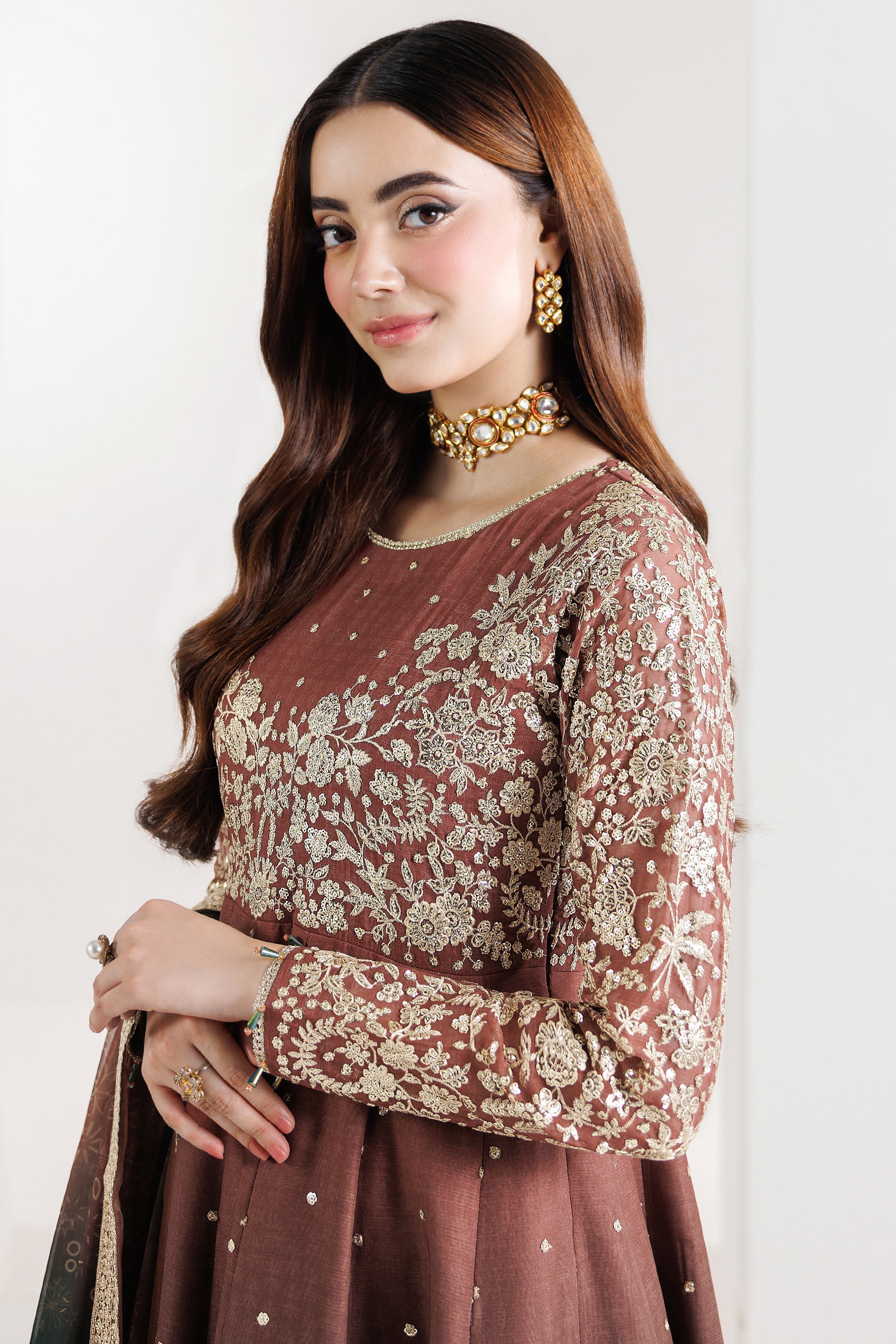 Farasha – Rustic Glow Style
