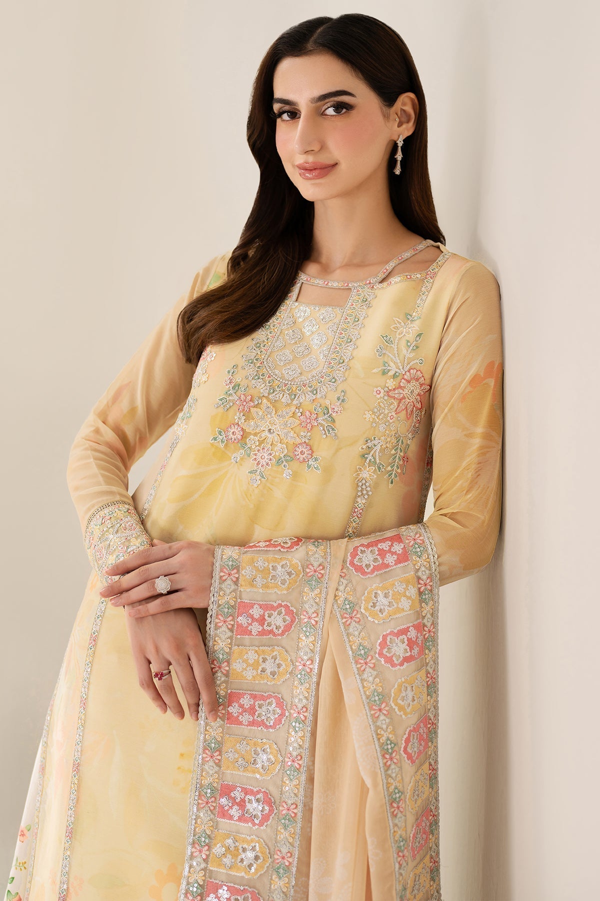 Farasha – Floral Ray Style