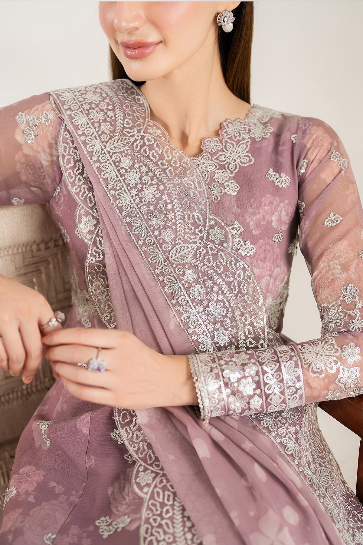 Farasha – Rosy Spark Style