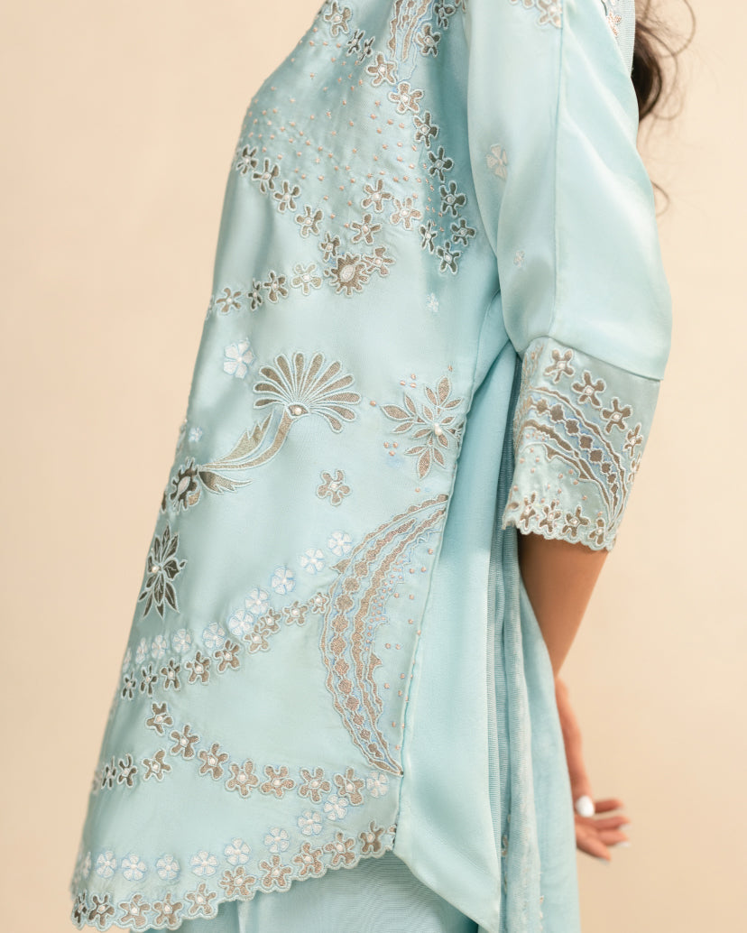 https://cdn.shopify.com/s/files/1/0643/9449/4197/files/7_c51198c3-fa6e-4126-9b95-04c670c16c7a.jpg?v=1770211750