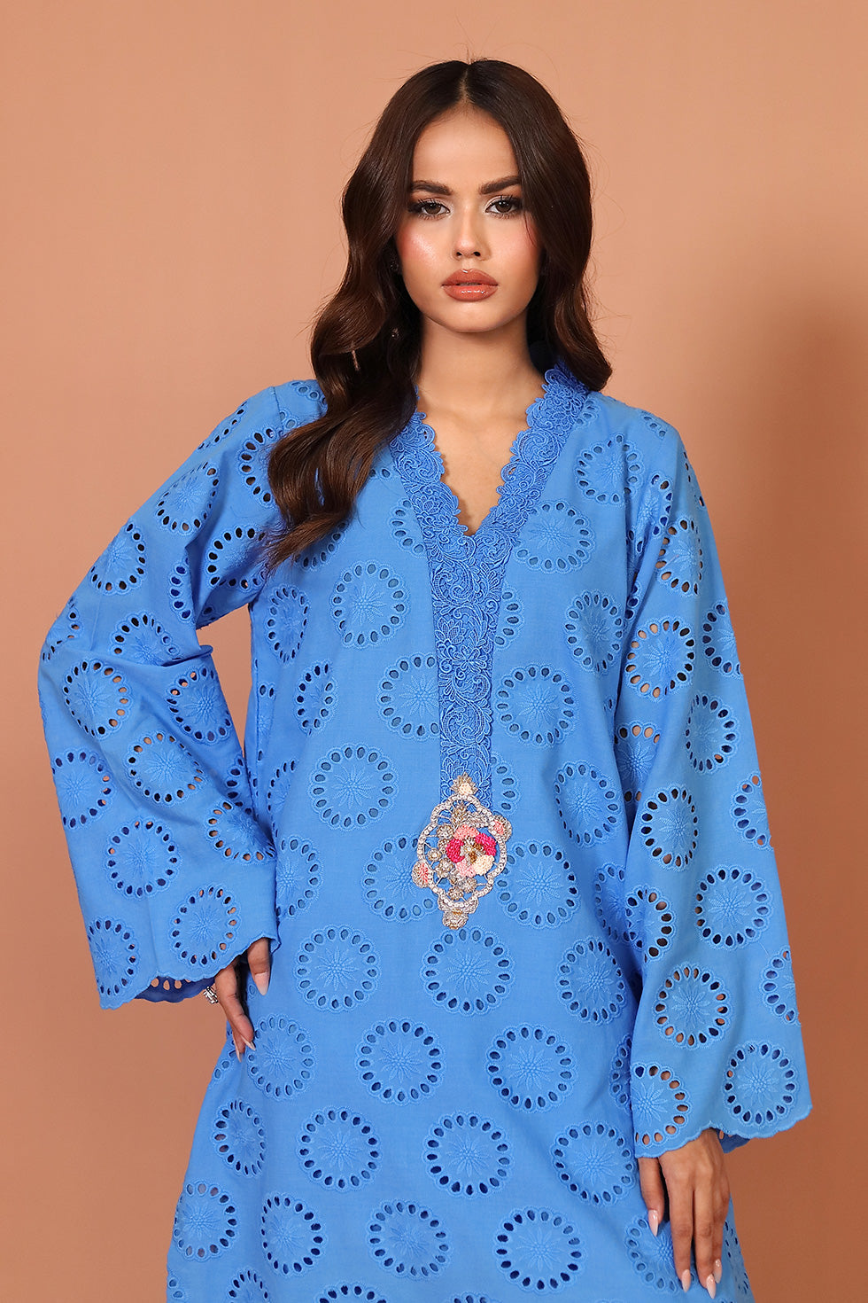 https://cdn.shopify.com/s/files/1/0799/2921/3243/files/7_edf2bacb-6172-41bf-8b6a-fae04008aad4.jpg?v=1753615001