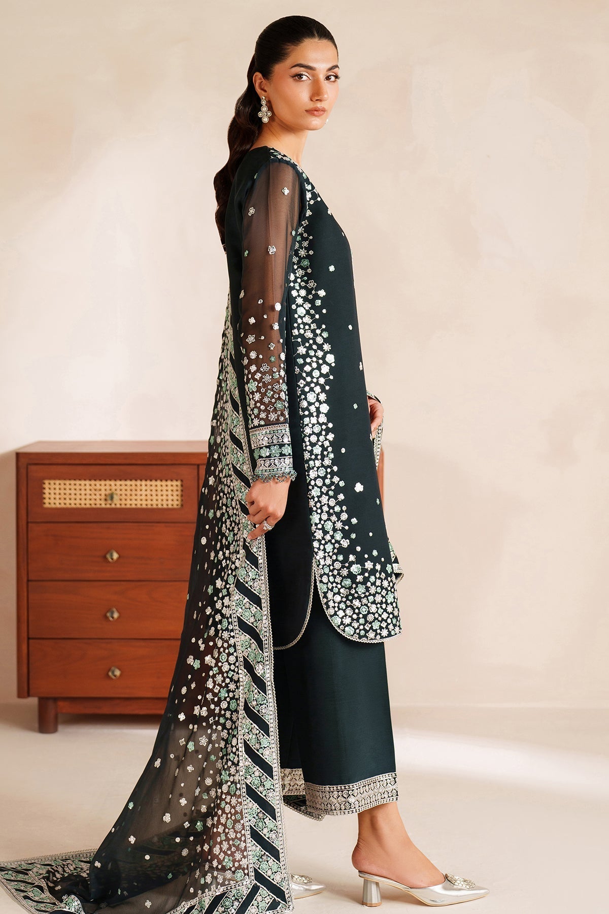Farasha – Dawn Mist Style