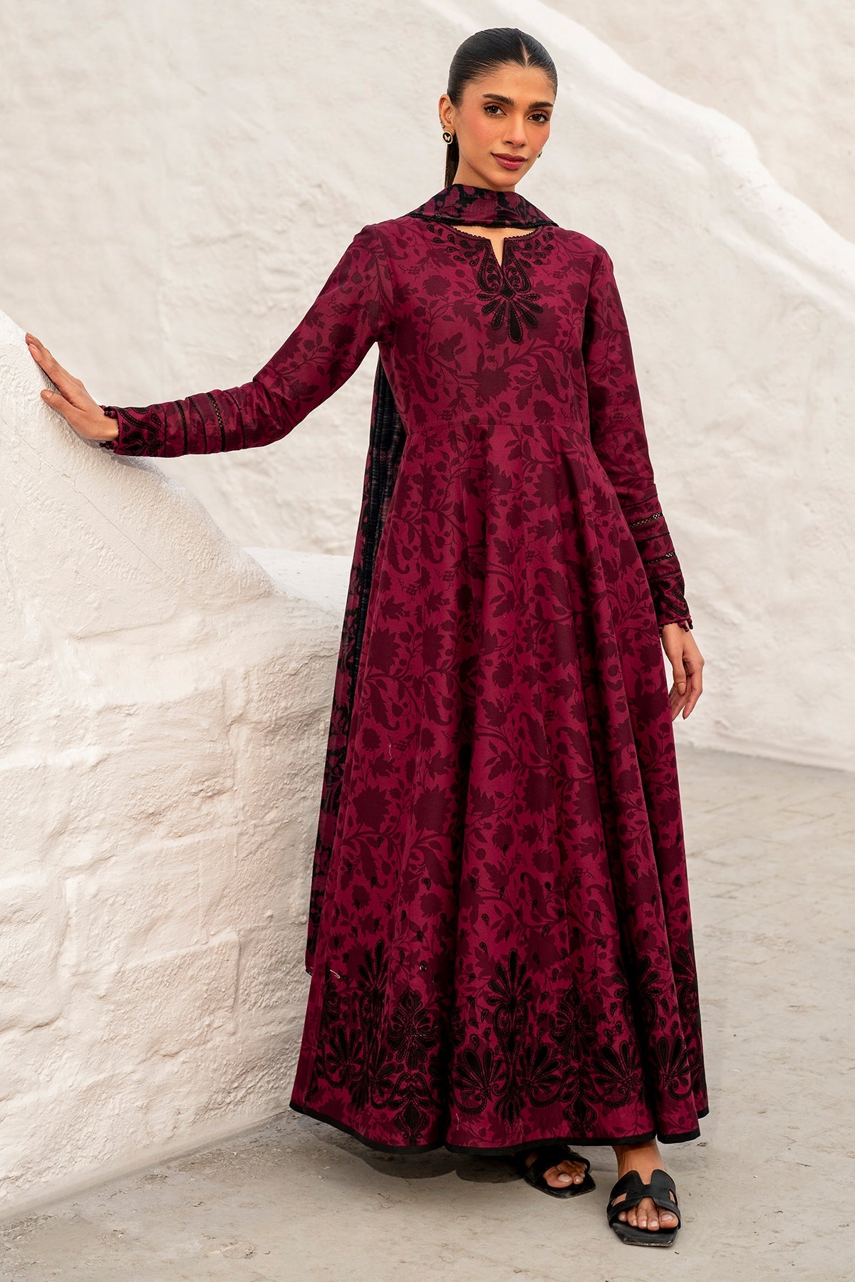 Embroidered Lawn Rtw - 1175