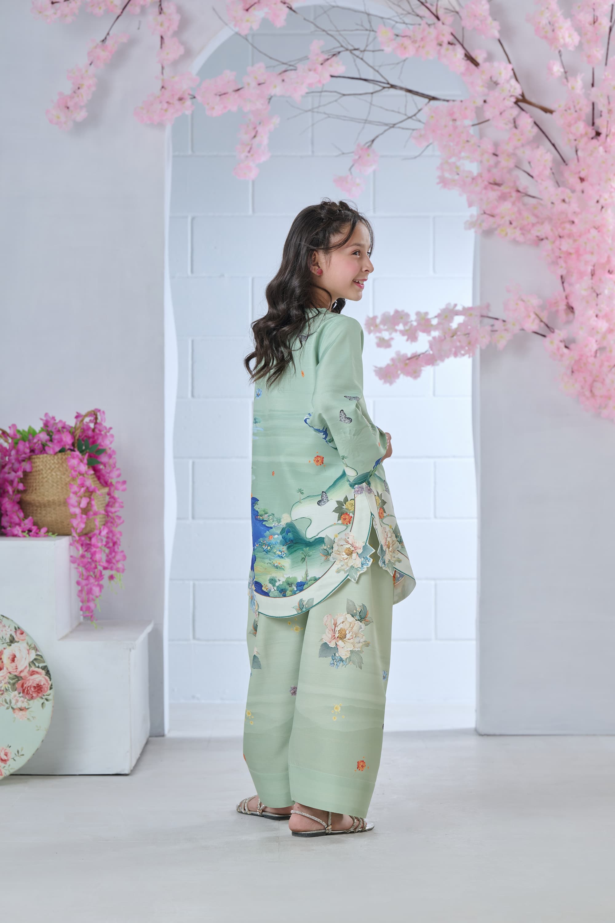 Mini Oriental Escape 2-Piece