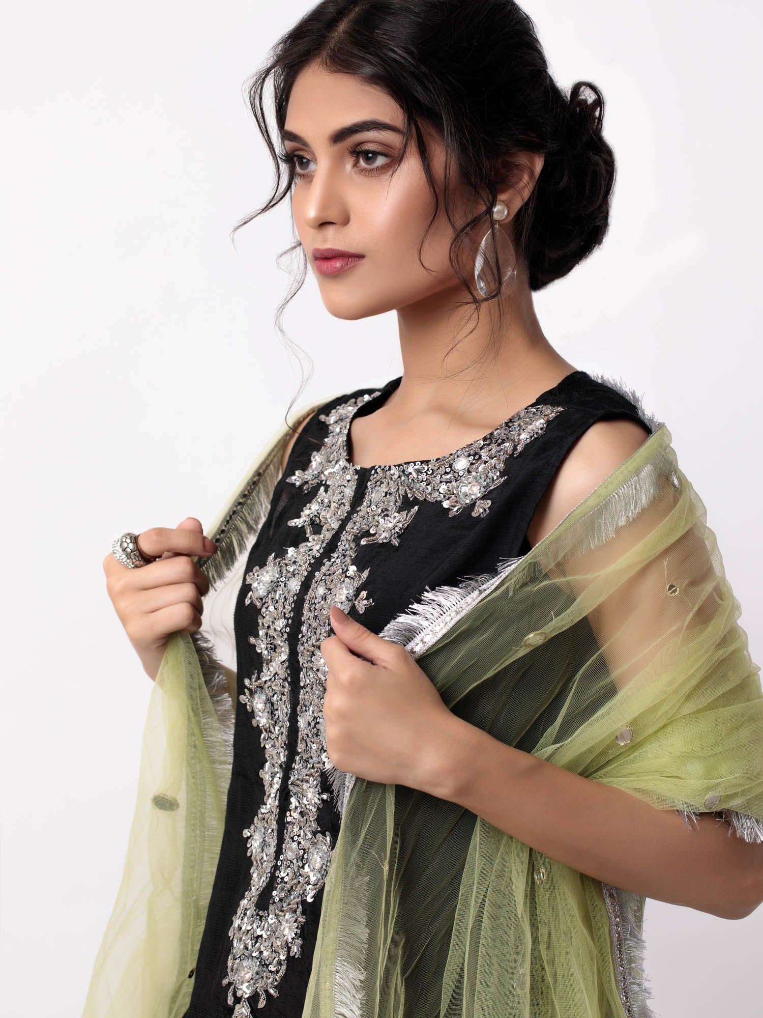 Shanaya Outfit