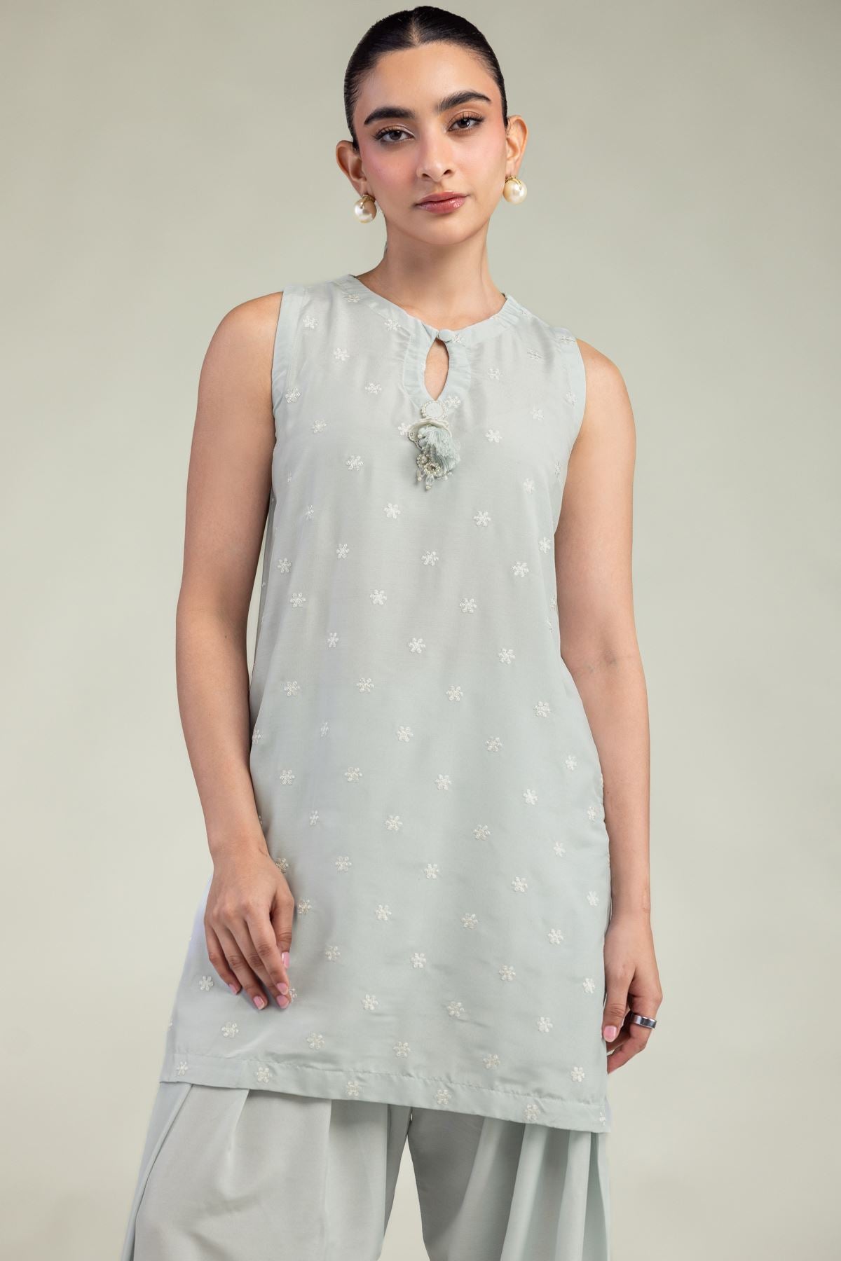 Lawn Sleeveless Kurta