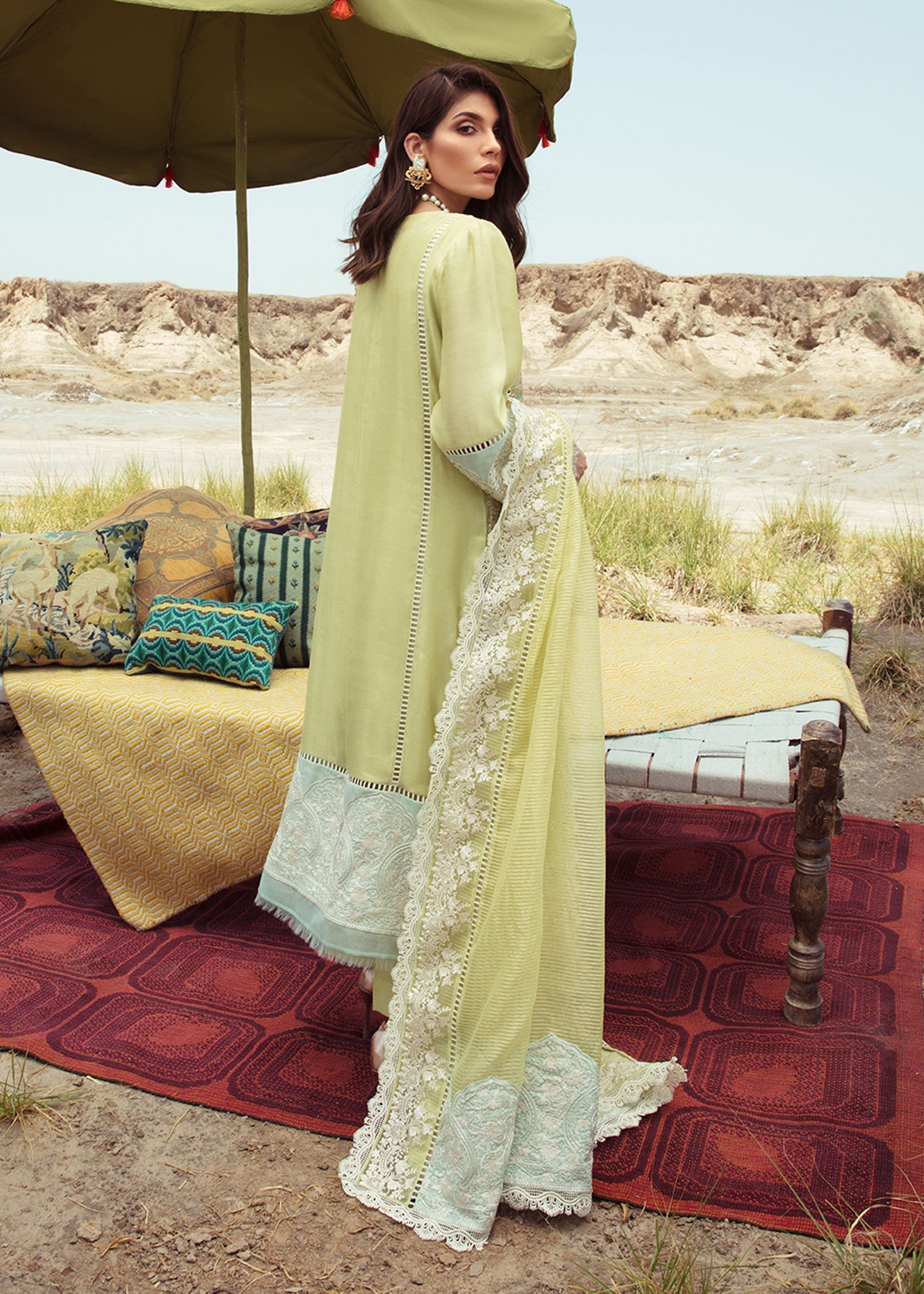 Saira Shakira