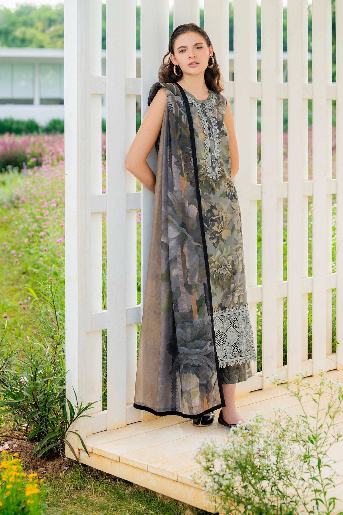EMBROIDERED LAWN SF-4218
