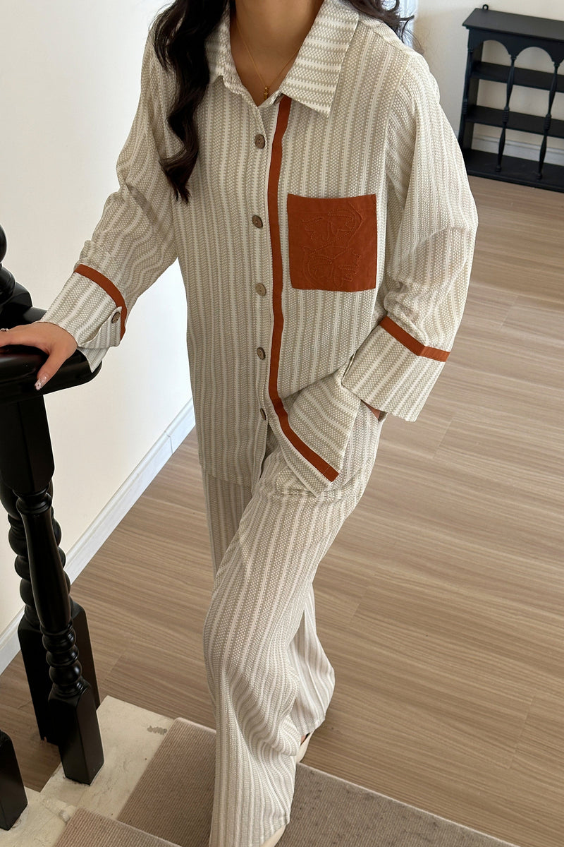 Agarve Textured Suit With Embroidered Pocket