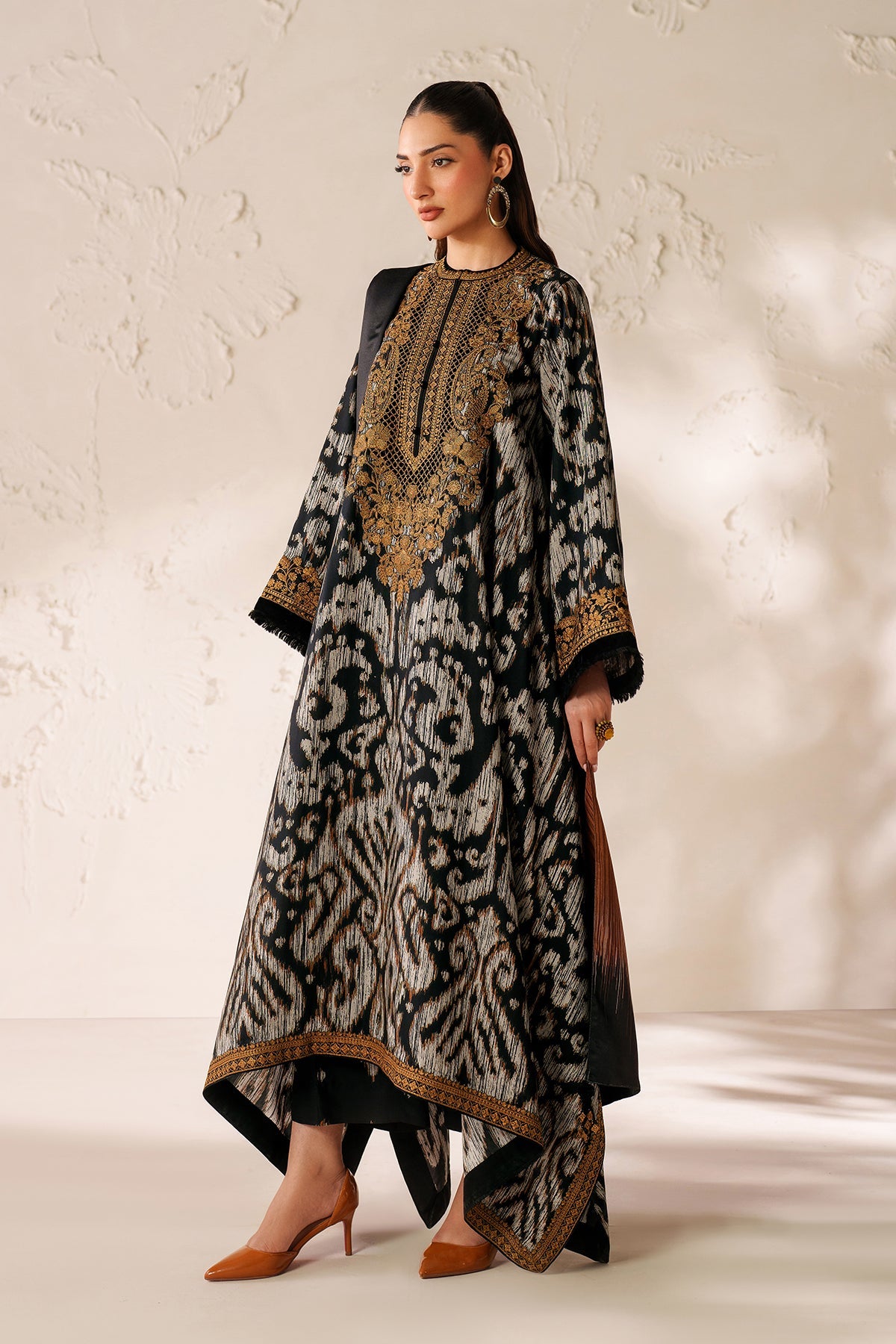 EMBROIDERED VISCOSE SILK UF-4289