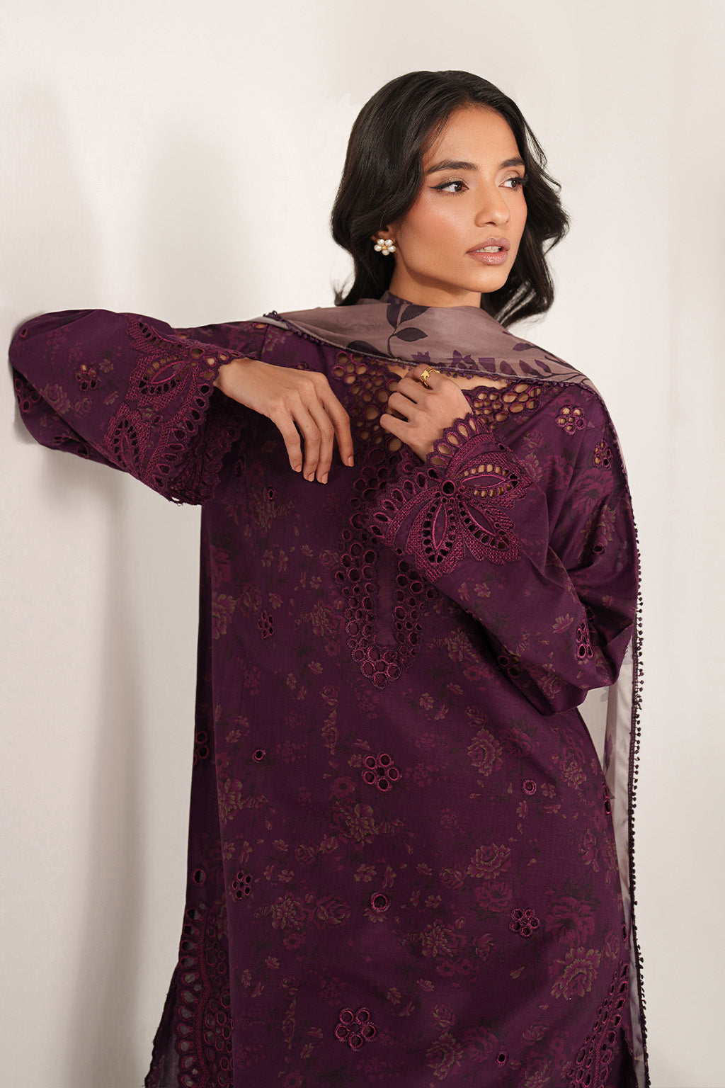 SS-08 Embroidered Lawn