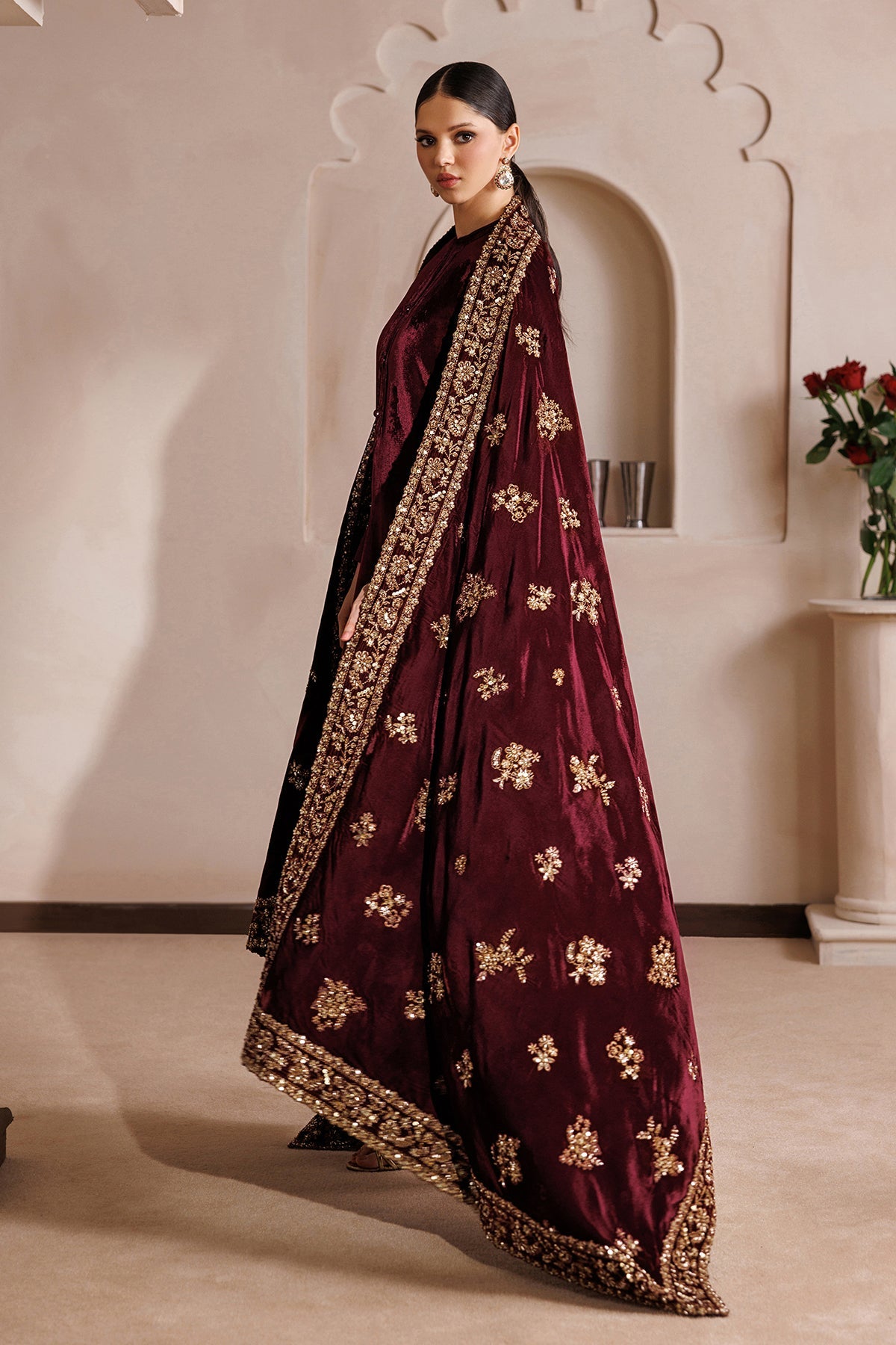 EMBROIDERED VELVET SHAWL VS-70