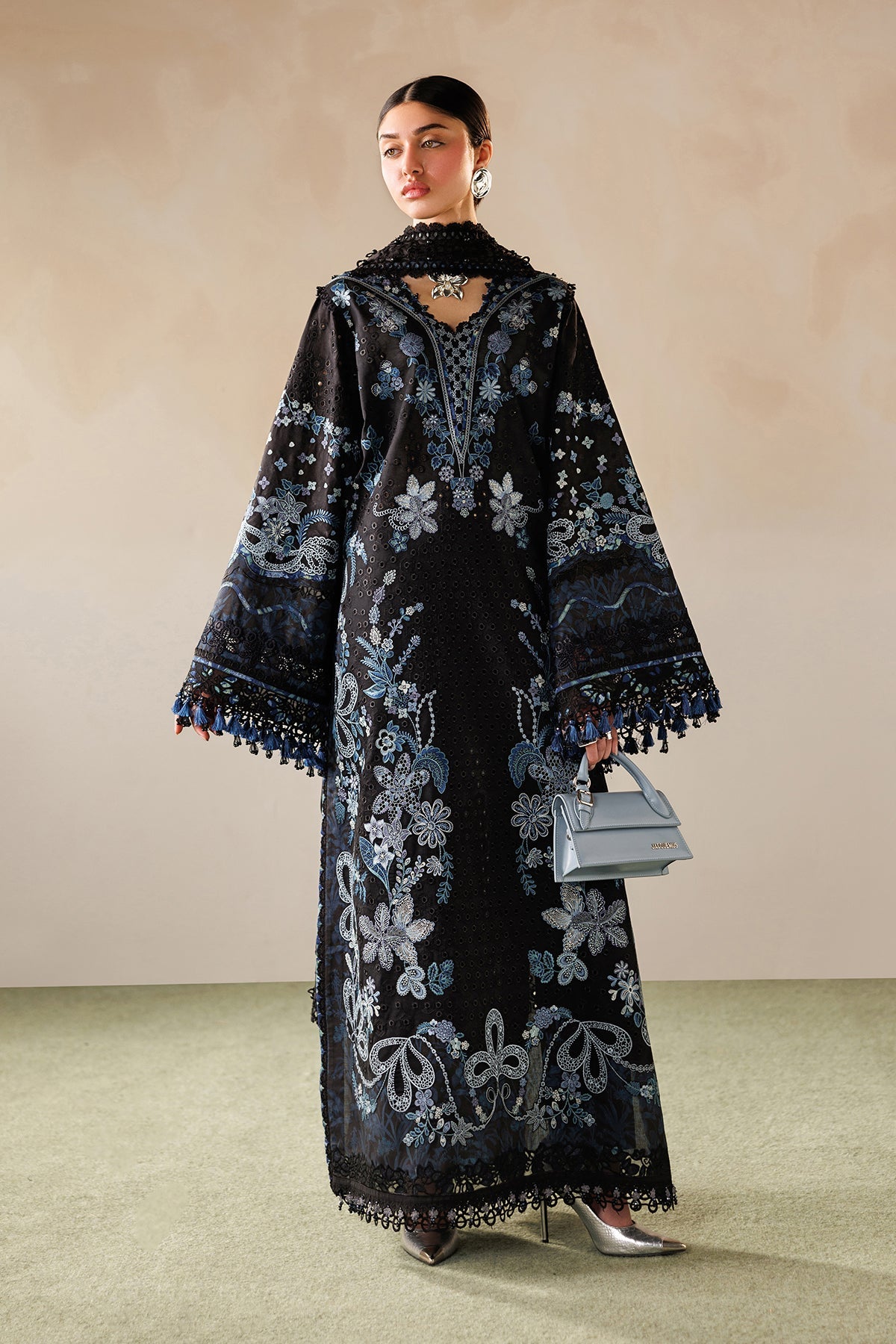 EMBROIDERED LAWN EL26-D08 STITCHED