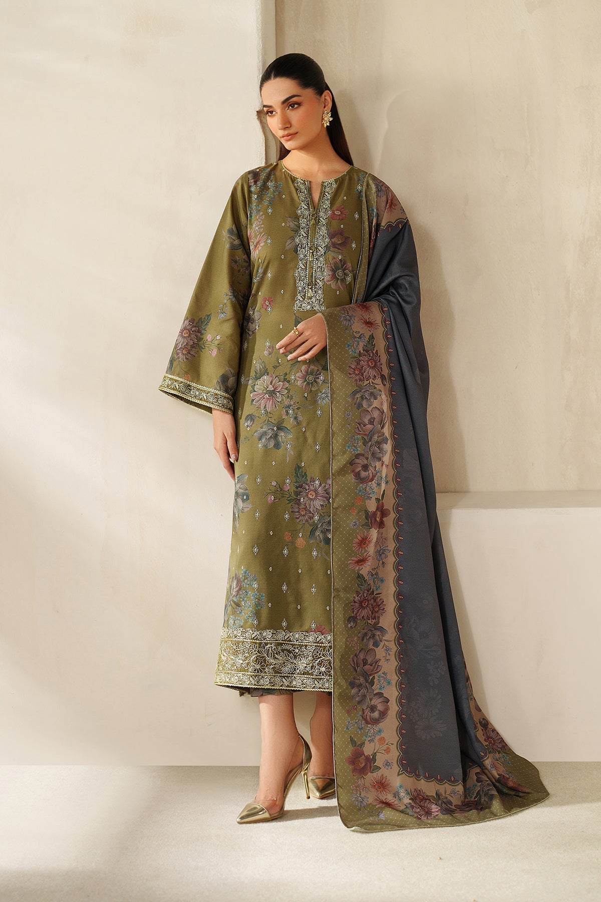 EMBROIDERED KHADDAR SF-4333
