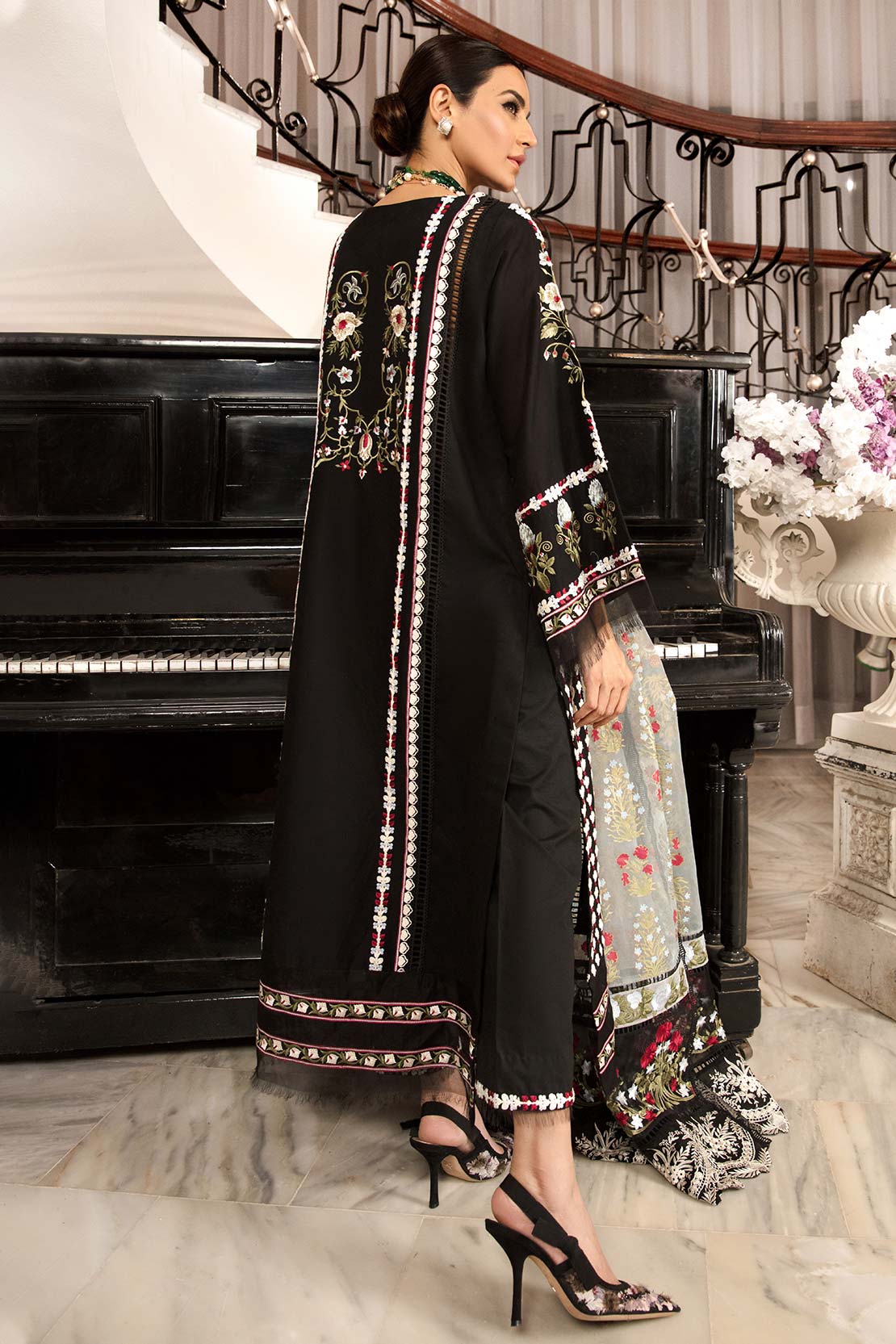Samarkand - Ebony