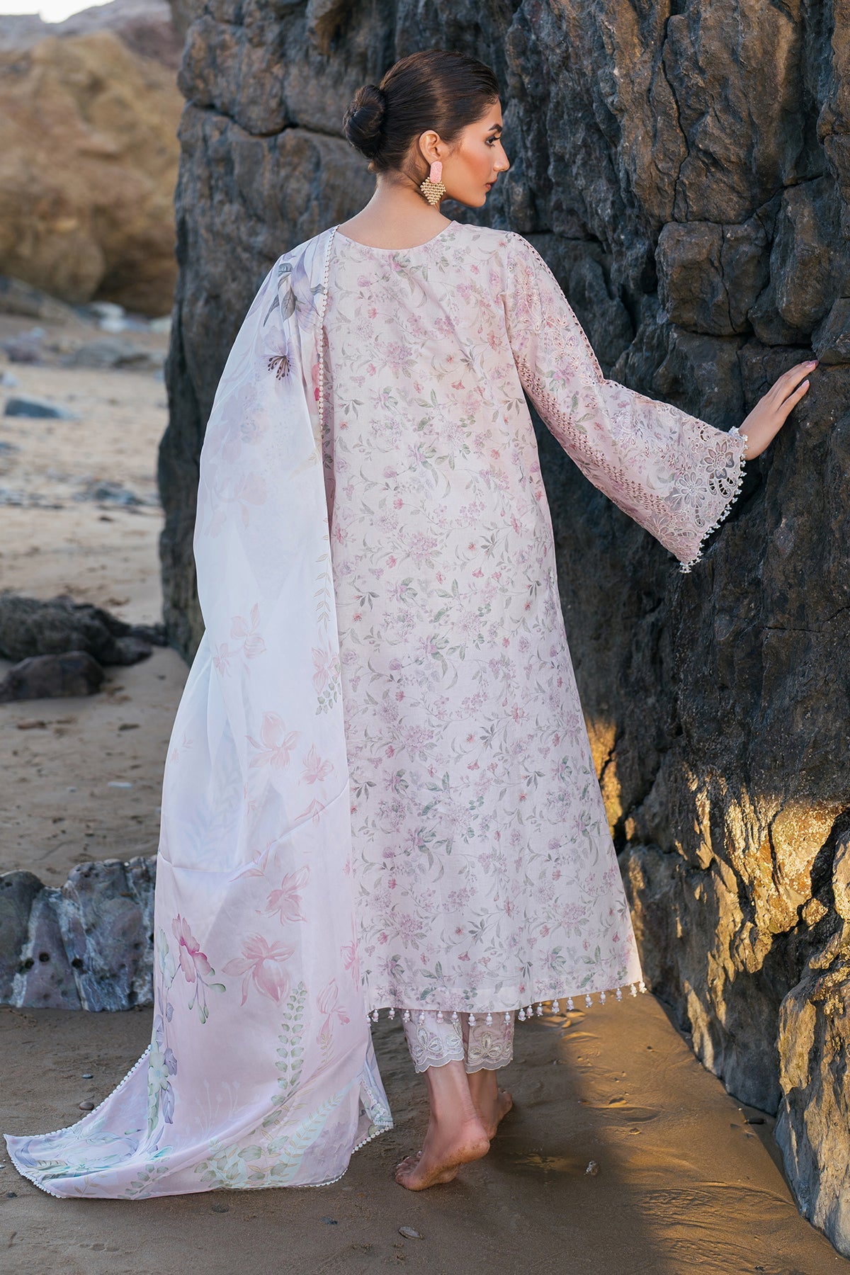 Embroidered Lace Fabric (1Pc)