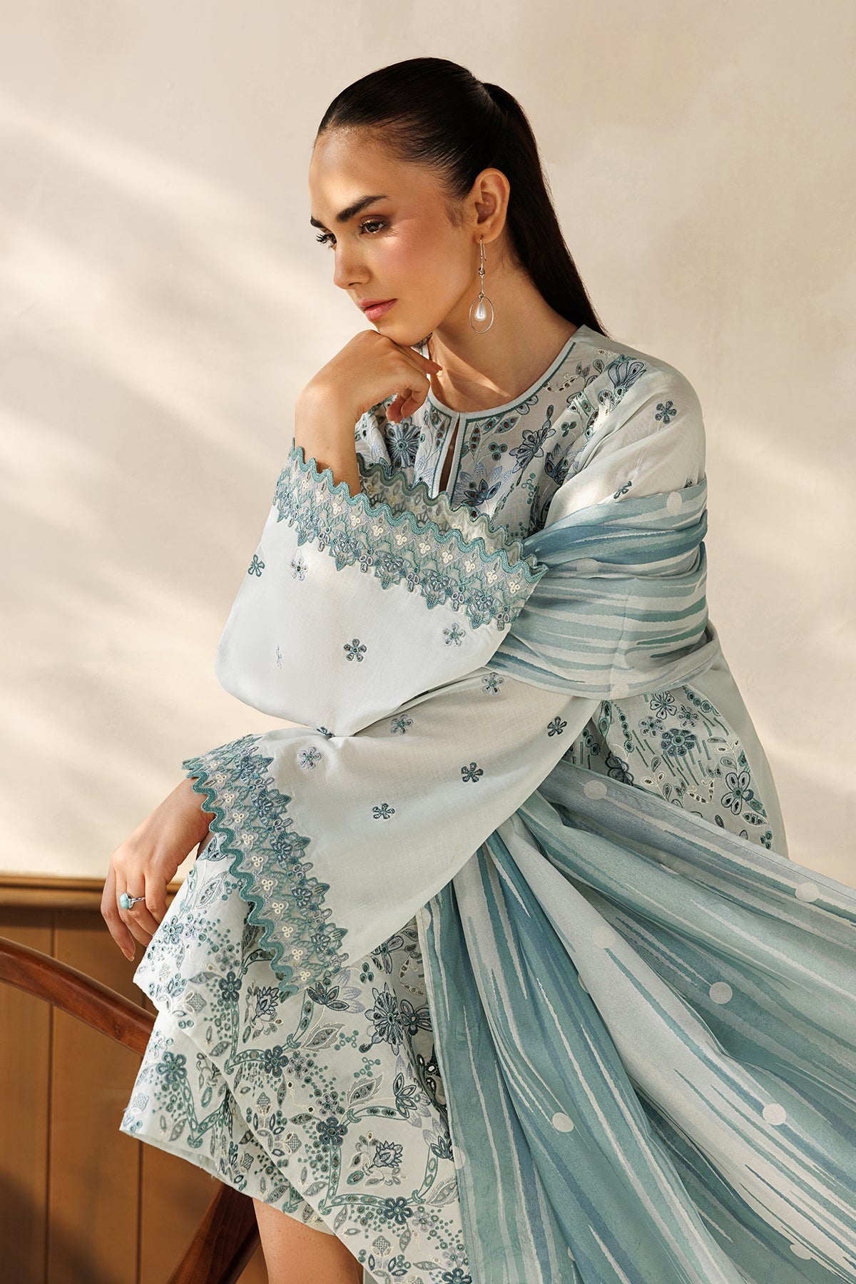 EMBROIDERED LAWN UF-4503