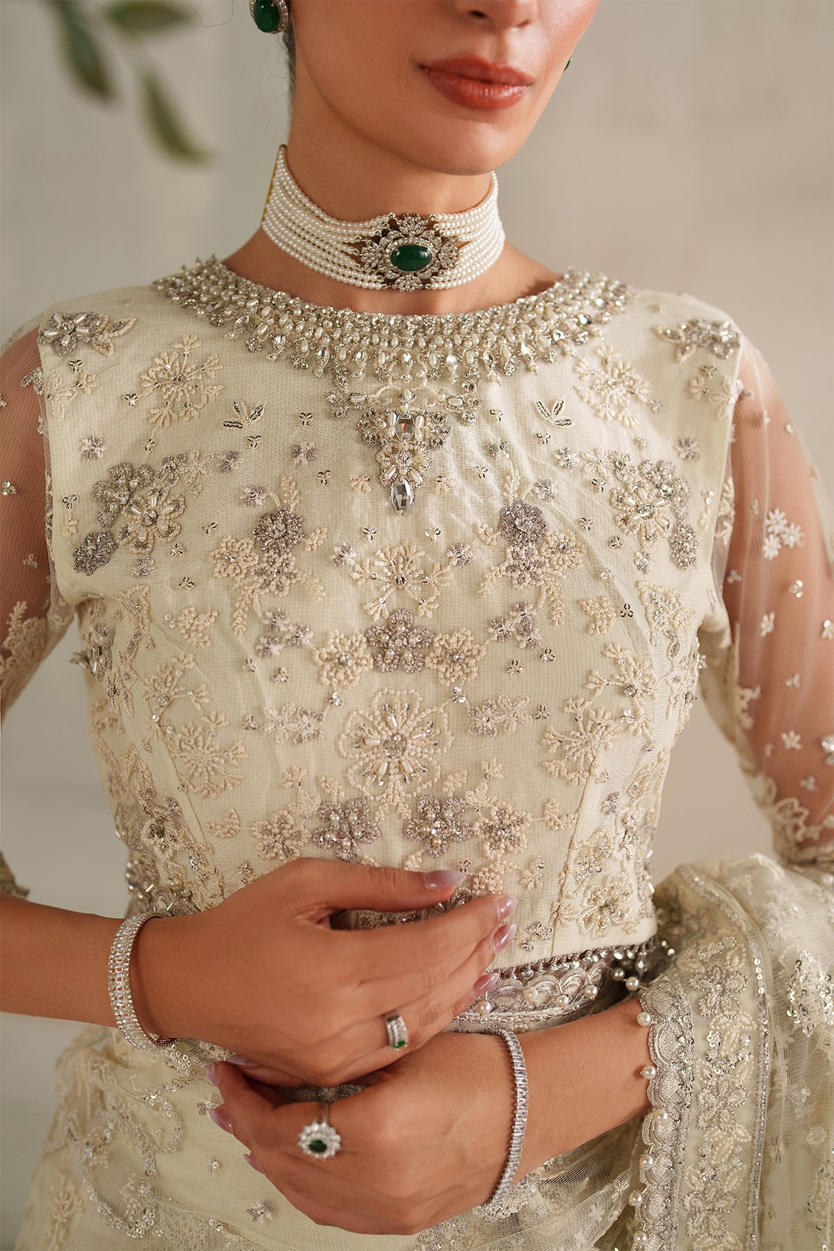 EMBROIDERED NET SF-4372