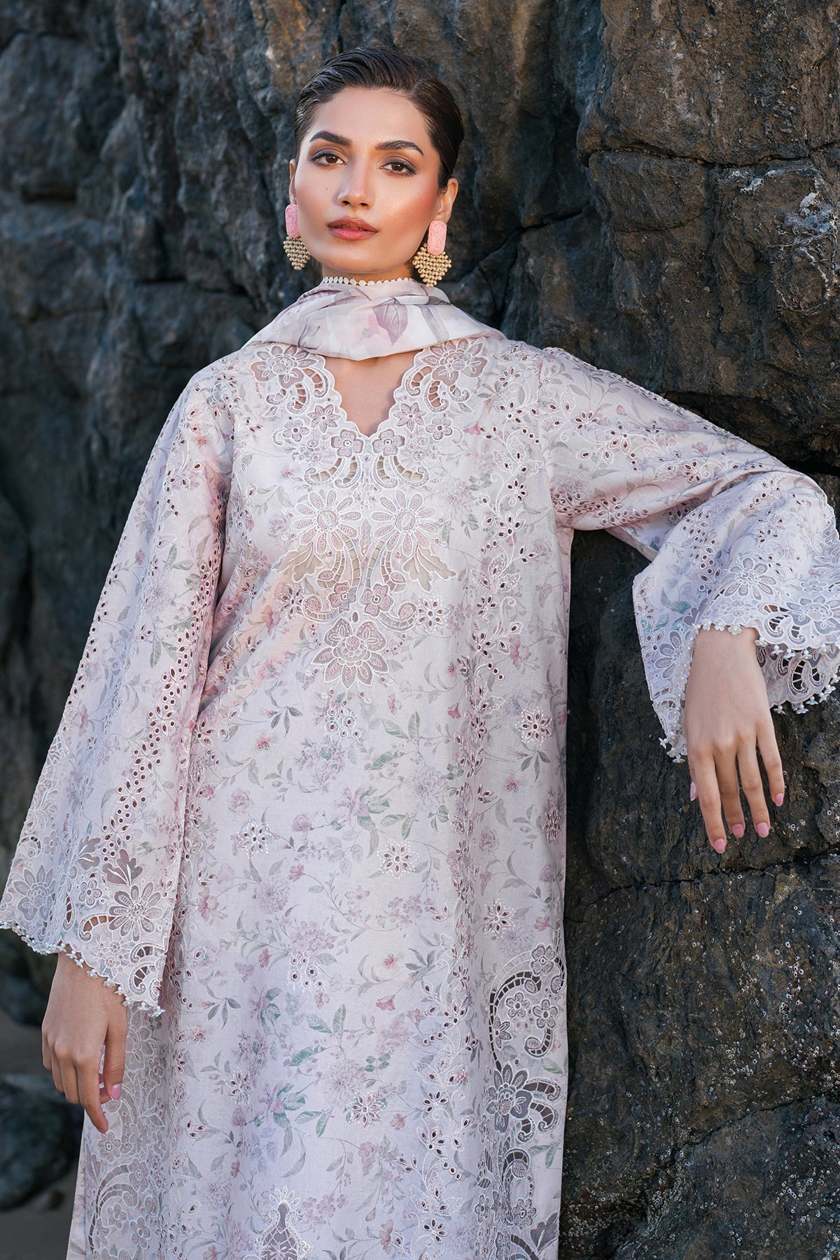 Embroidered Lace Fabric (1Pc)