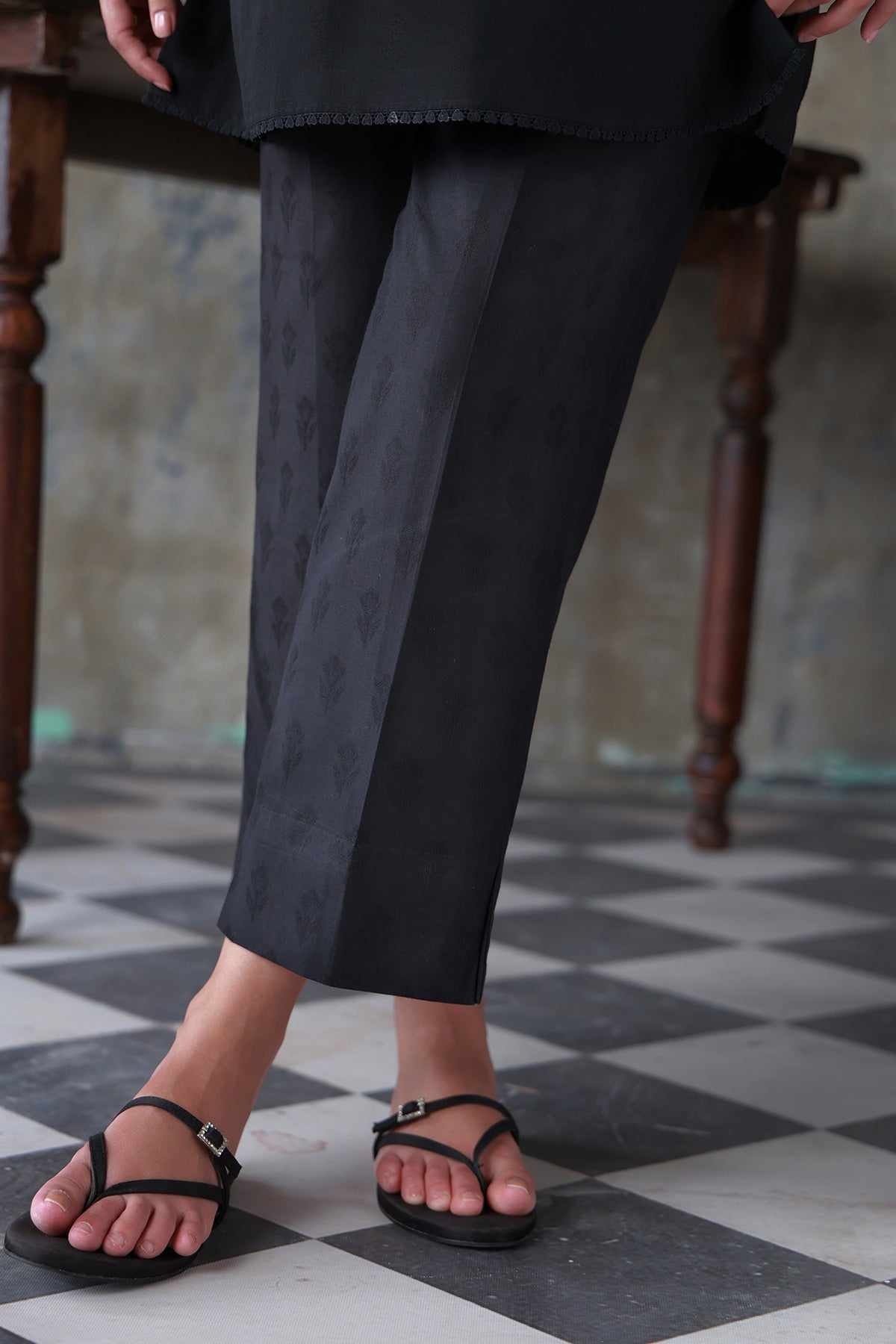 https://cdn.shopify.com/s/files/1/0704/5916/2937/files/884A2354_aadfc210-35a4-40ef-8c8d-bd6a2269f7ed.jpg?v=1780384357