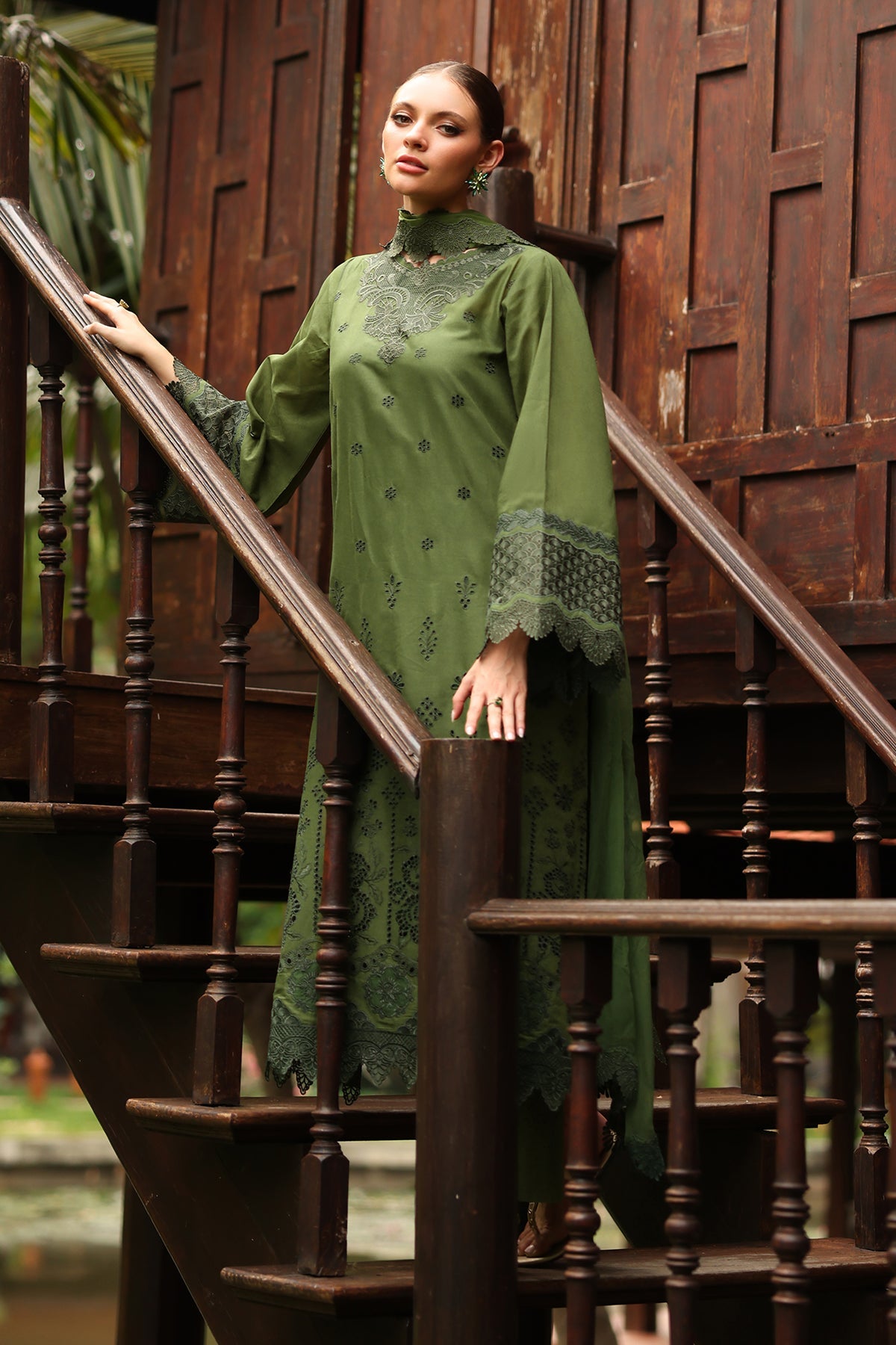 Mehtara Studs