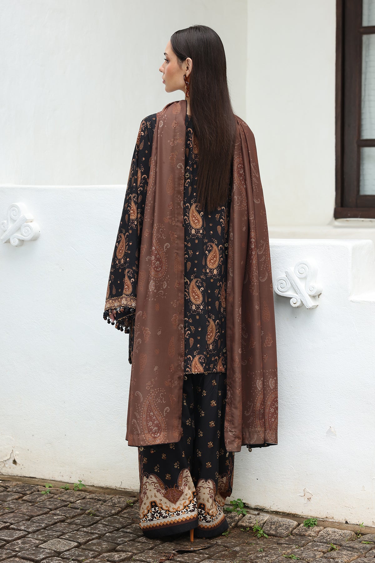 EMBROIDERED VISCOSE SILK UF-4613